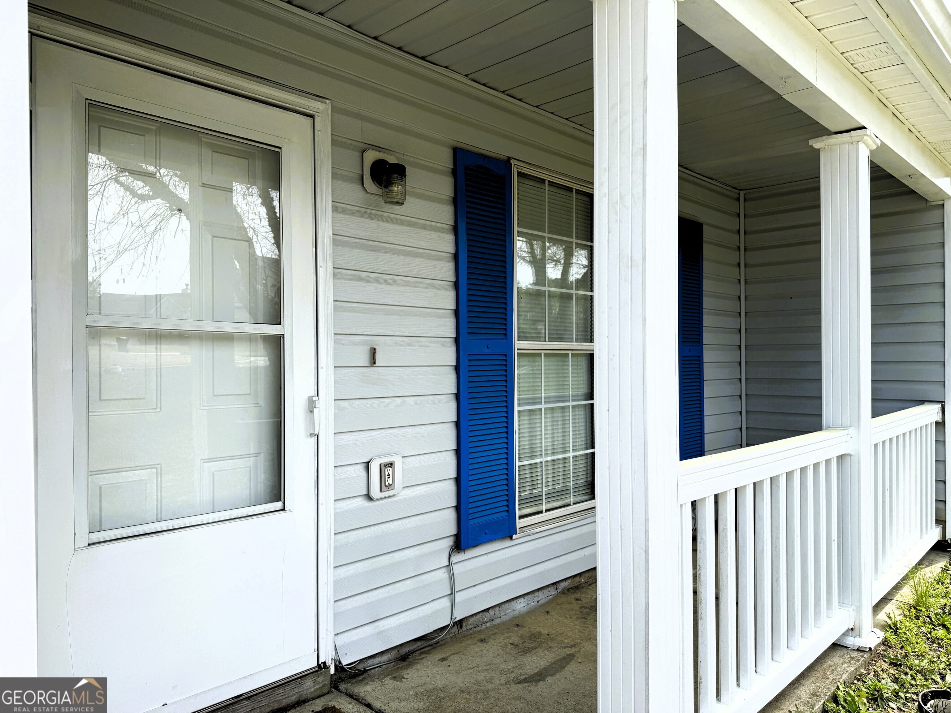 5609 Eagles Feather Ln — photo 2