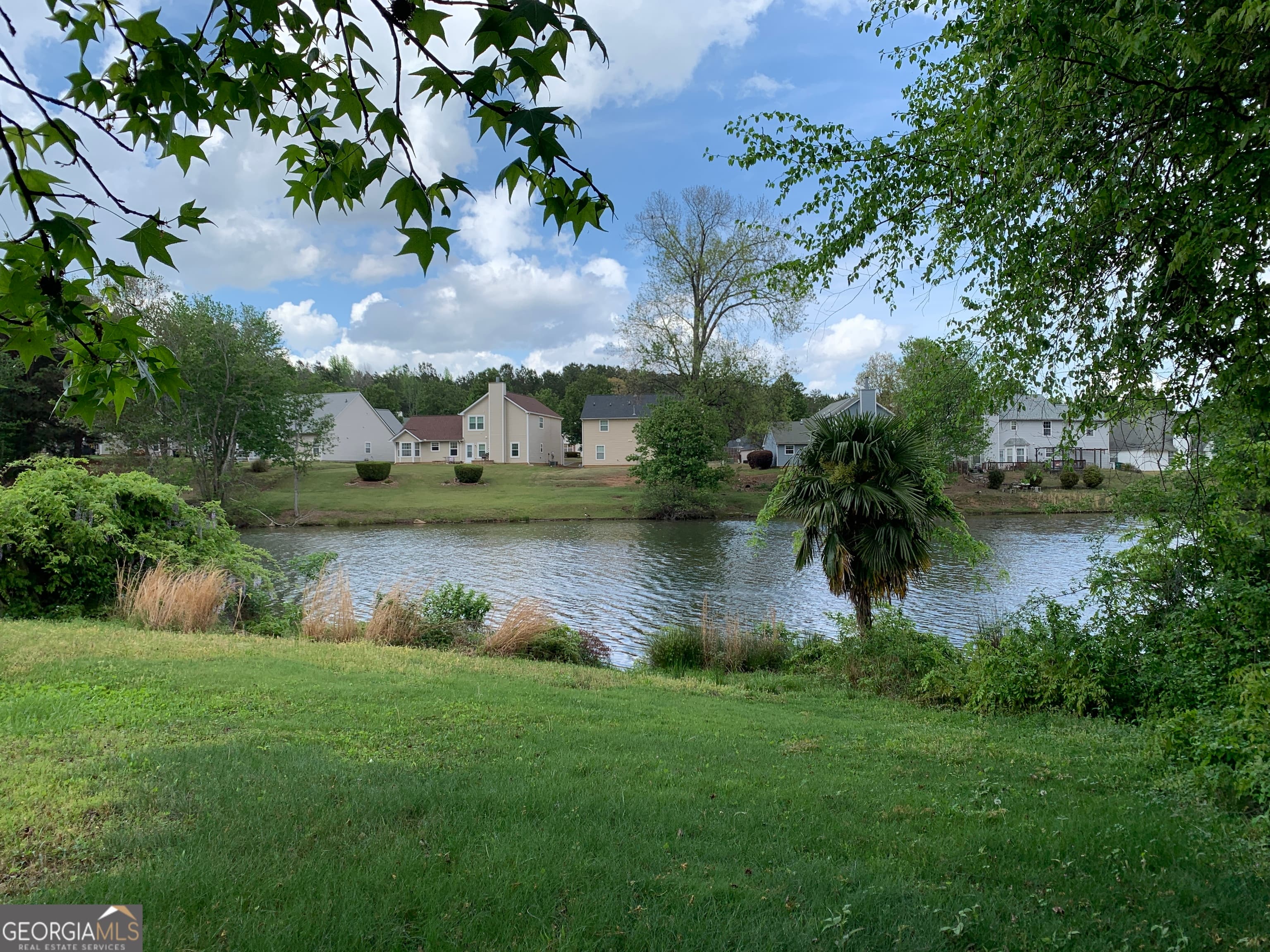 145 Harbour Lake Dr — photo 2