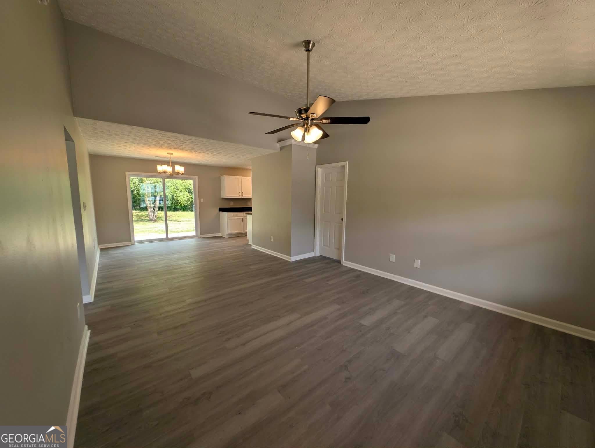 154 Crystal Brook — photo 2