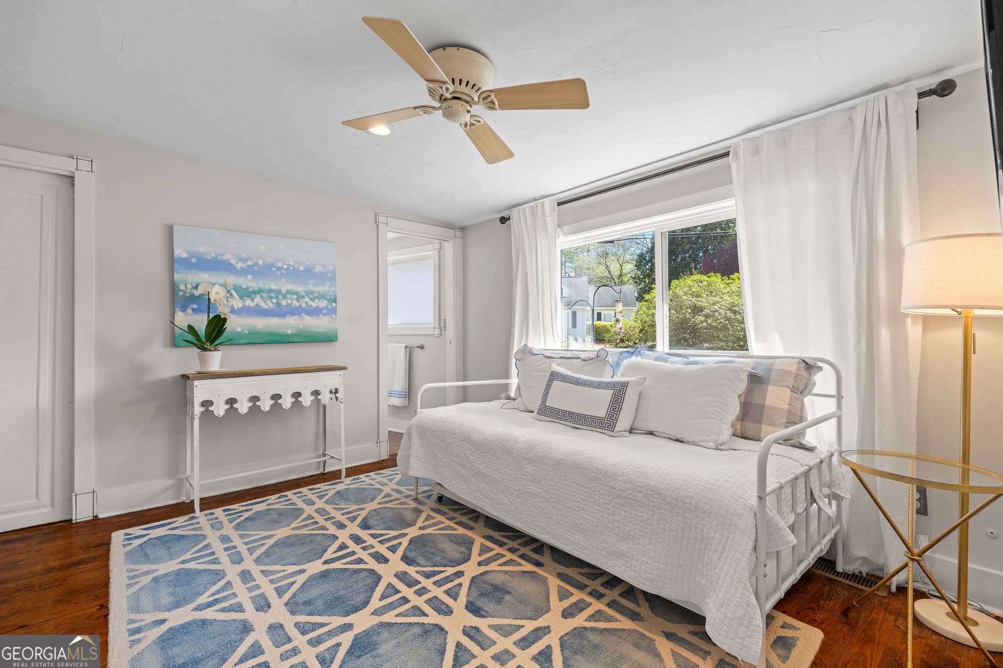 4010 Lower Roswell Rd — photo 2