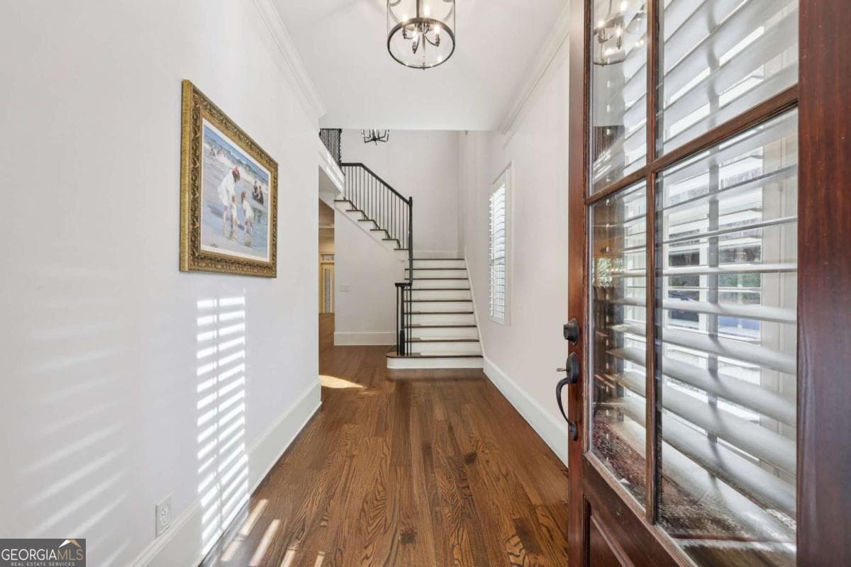 9030 Riverbend Manor — photo 2