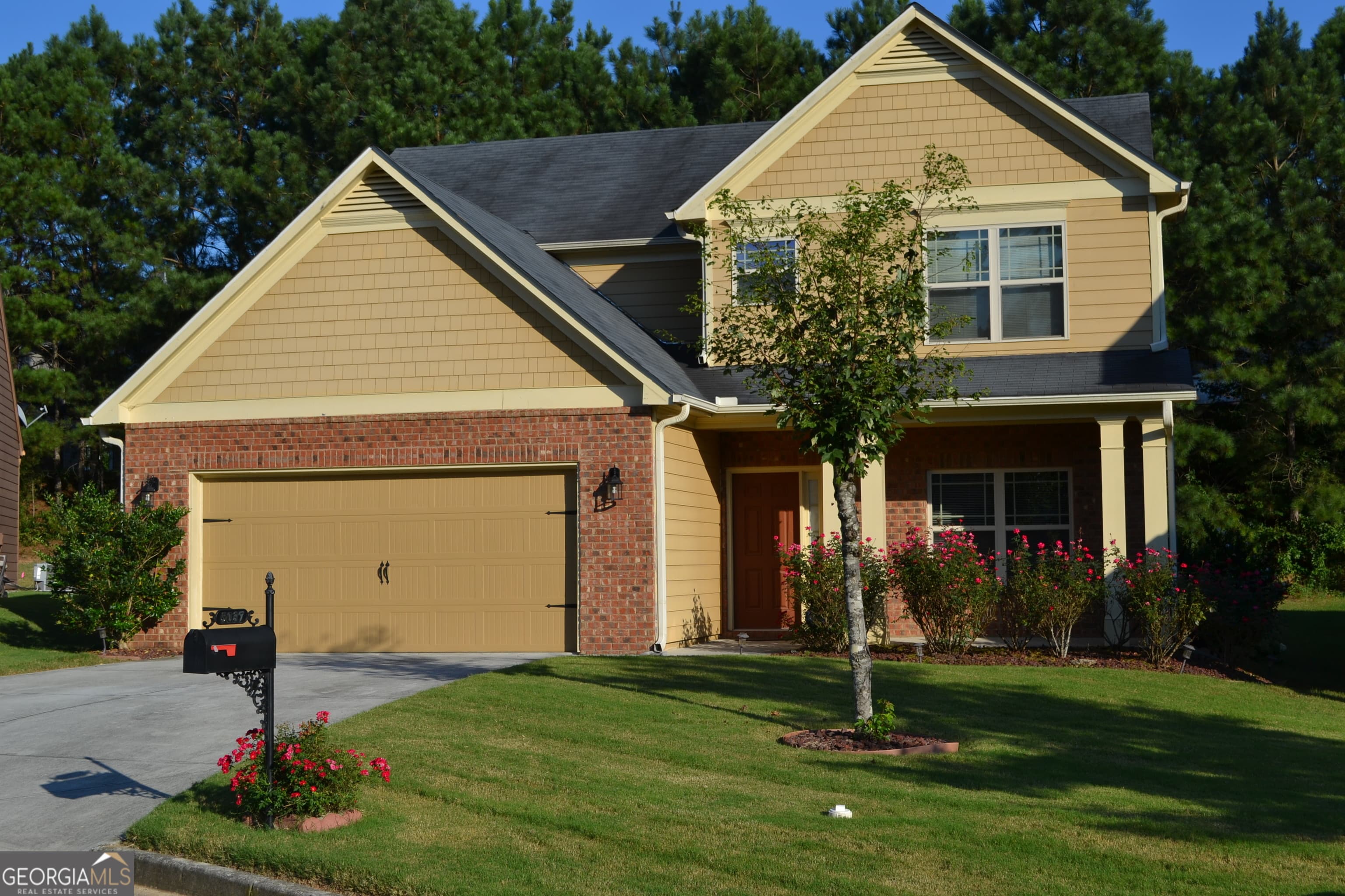 5037 Saphire Ct — photo 1