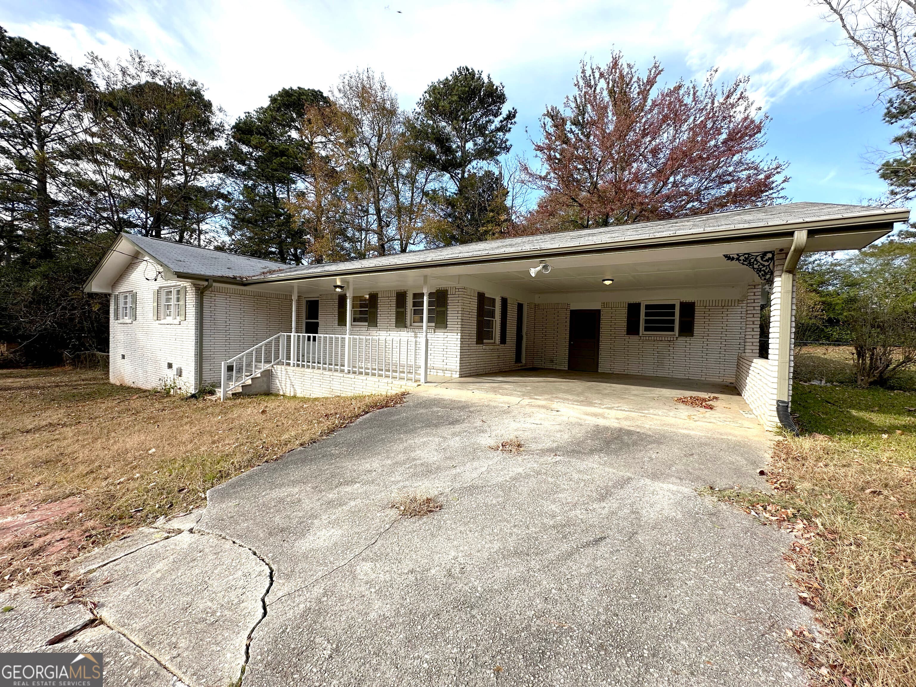 423 Center Sw Circle — photo 2