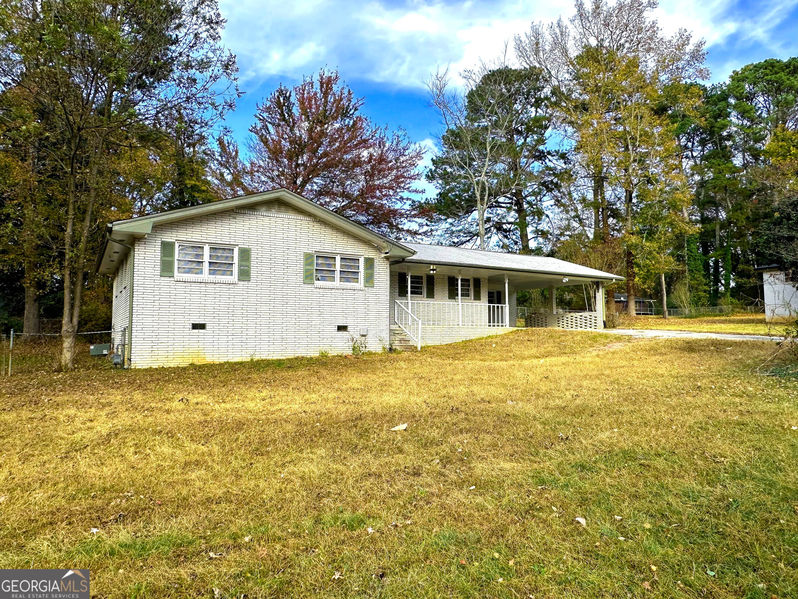 423 Center Sw Circle — photo 1