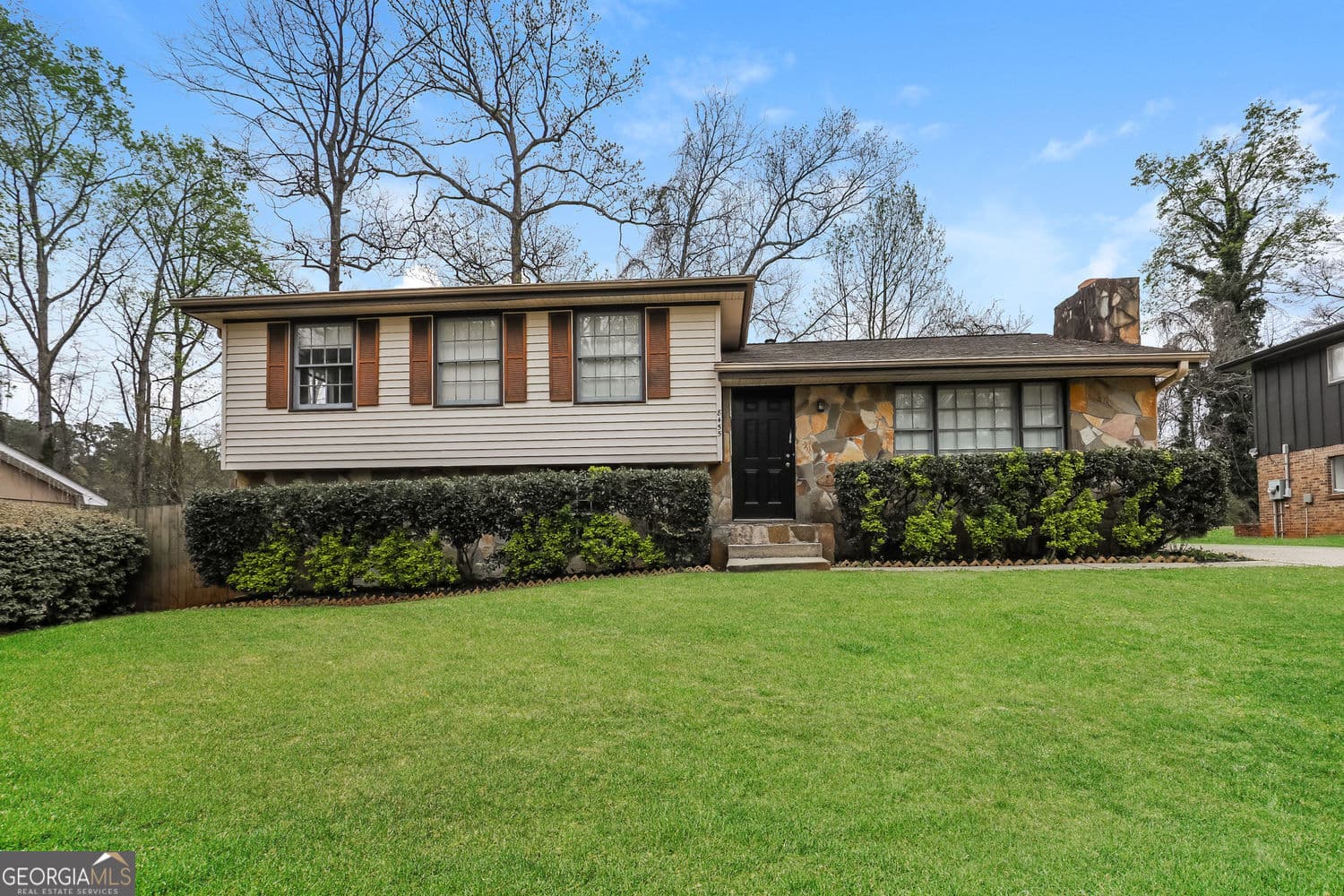 8455 Magnolia Dr — photo 1