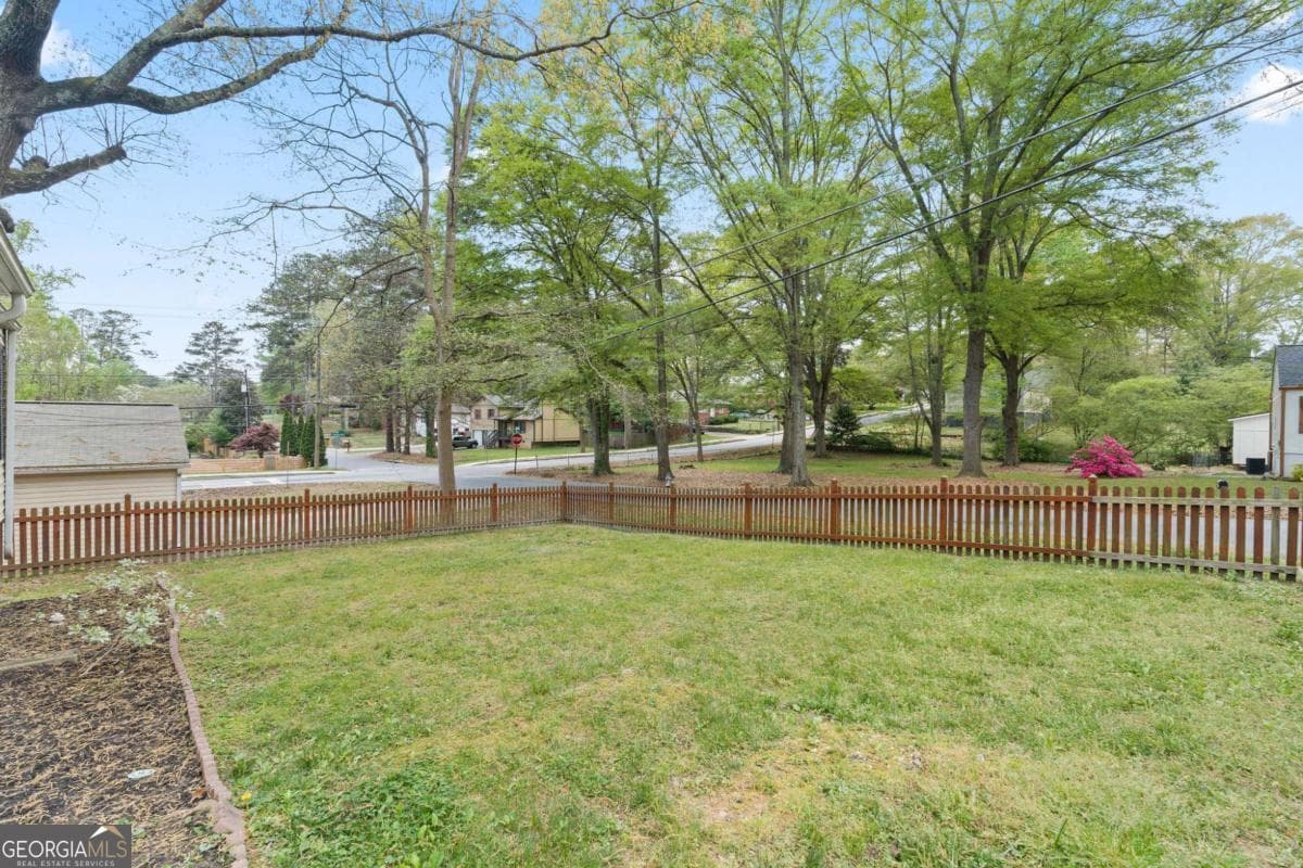 2085 Harold Se Ave — photo 2