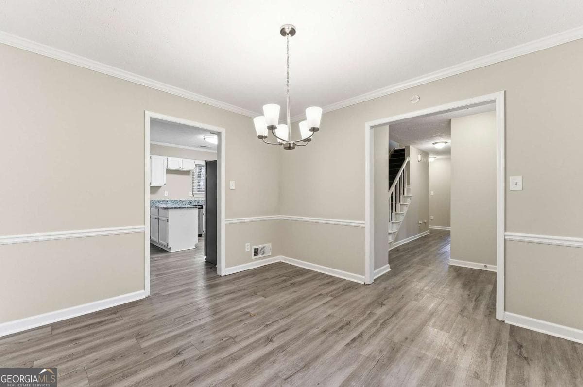 790 Pine Ridge Dr — photo 2