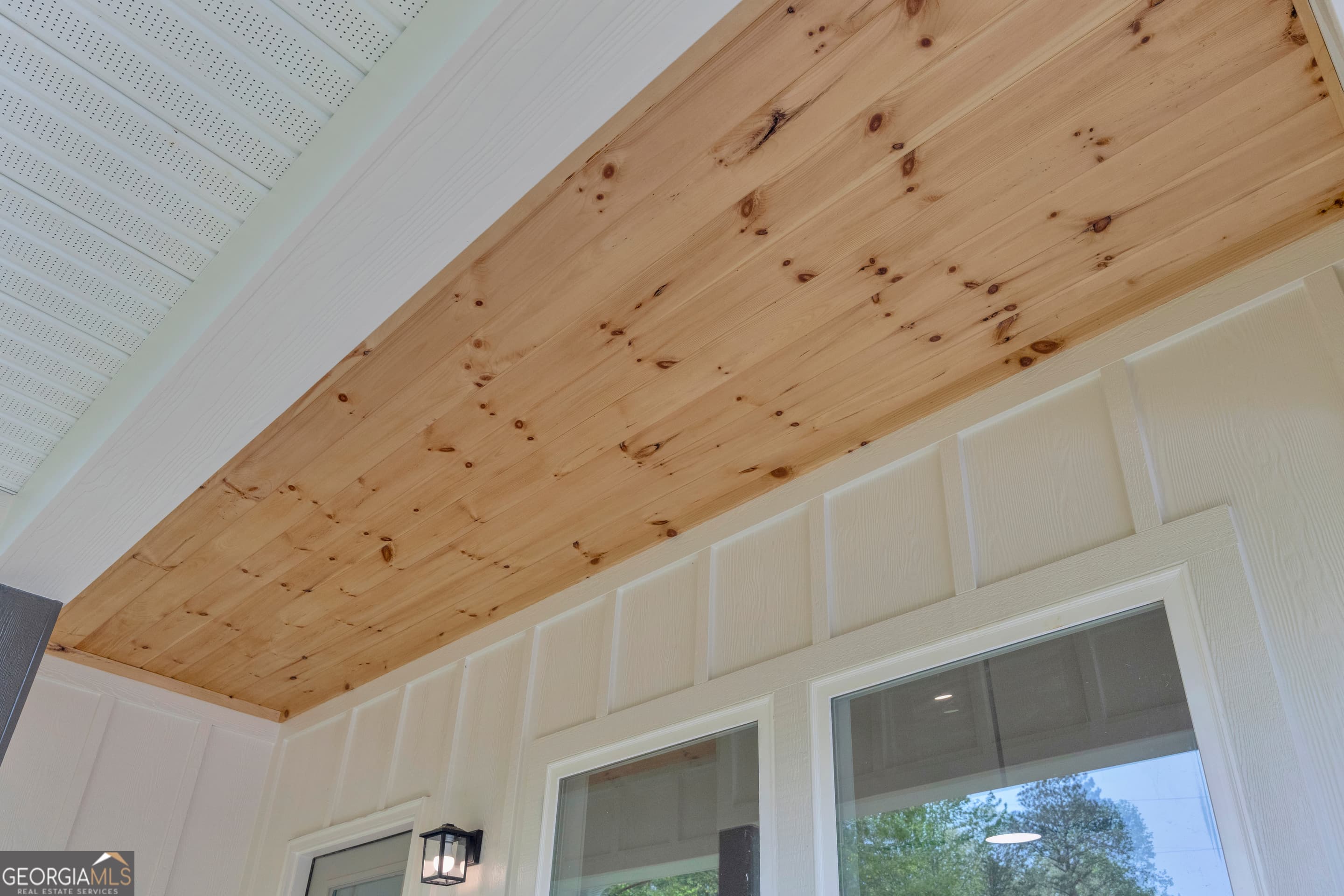 181 Lake Club Dr — photo 2