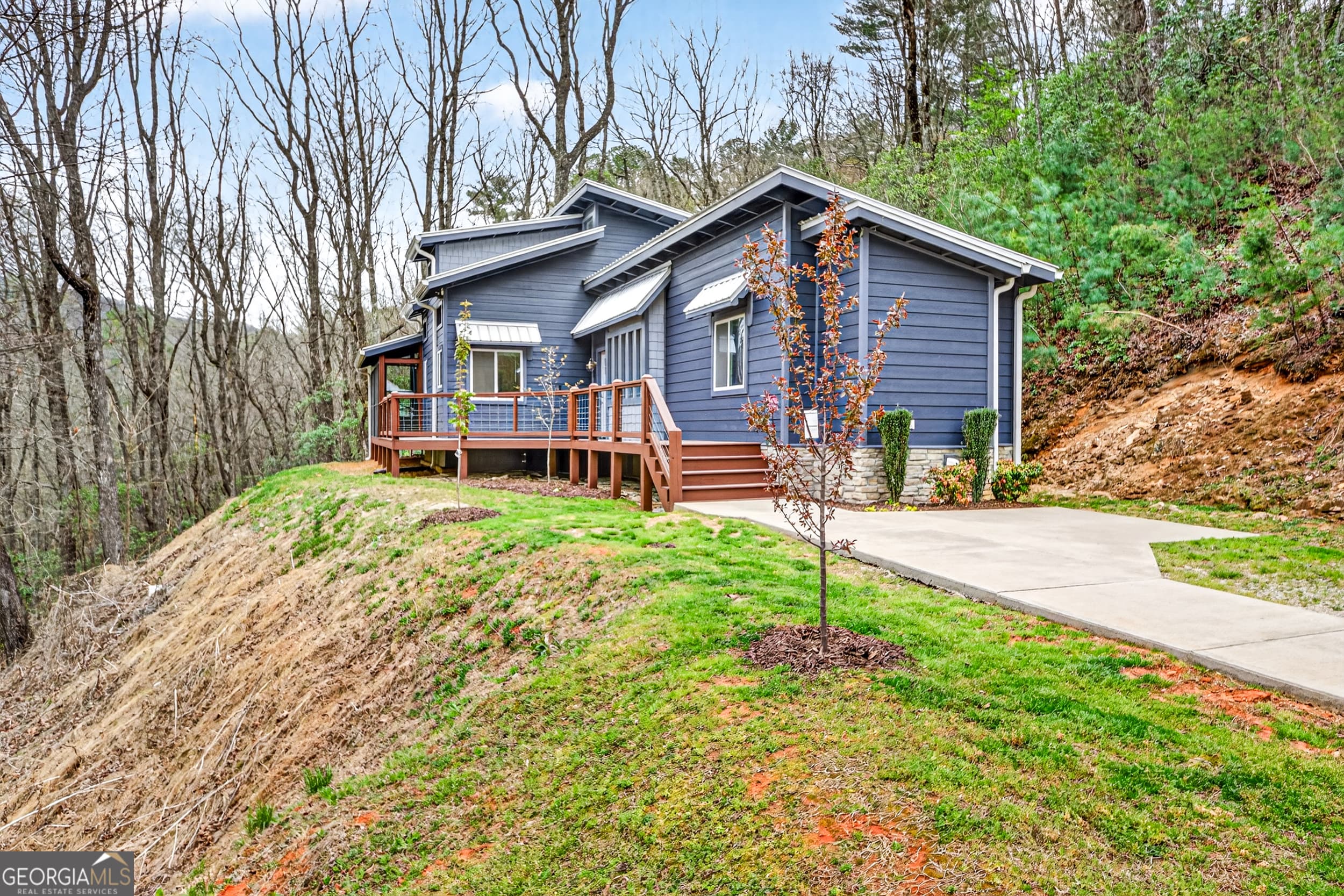 327 Polly Gap Rd — photo 1