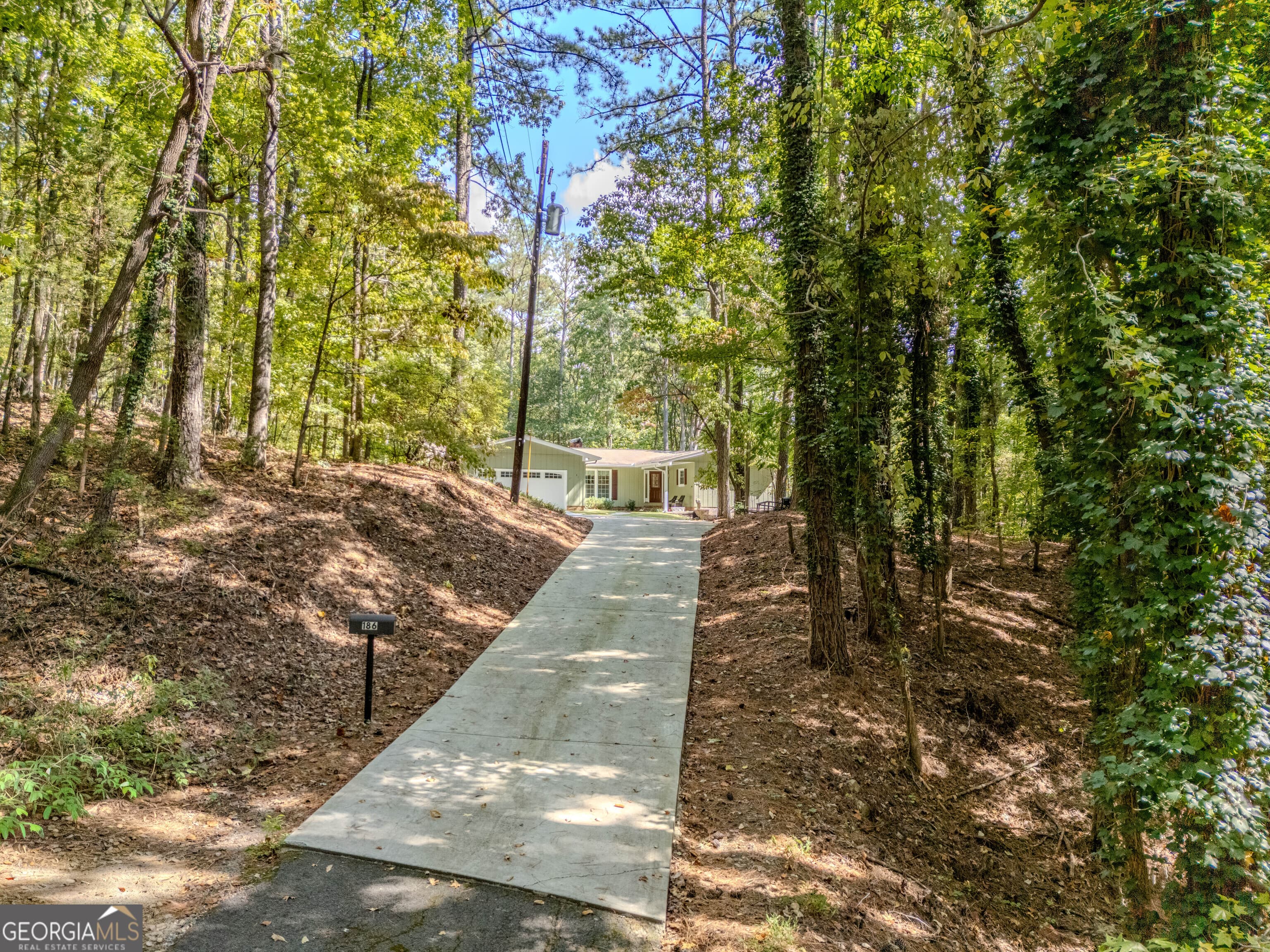 186 Fairview Sw Dr — photo 2