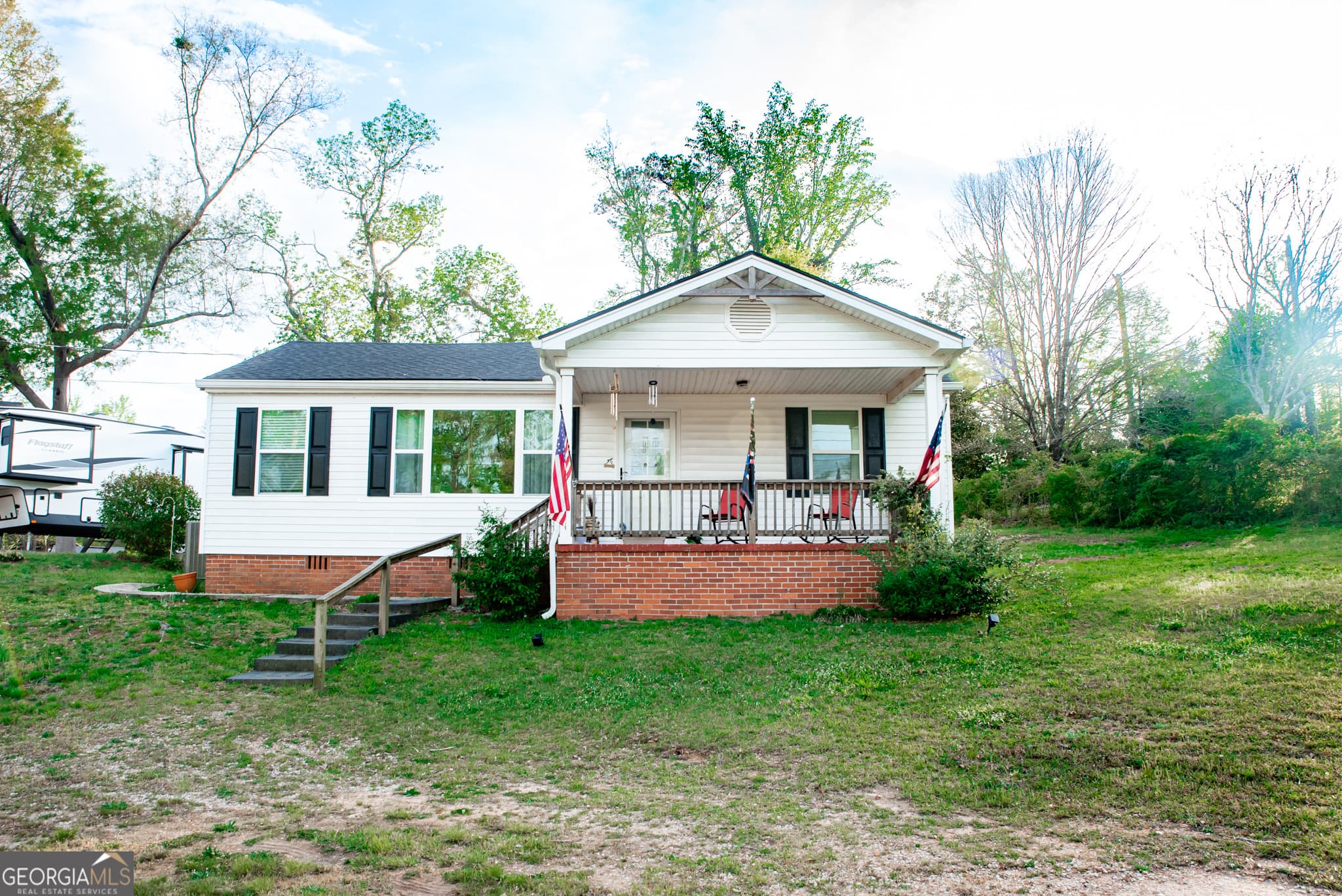 12 Bailey Dr — photo 1