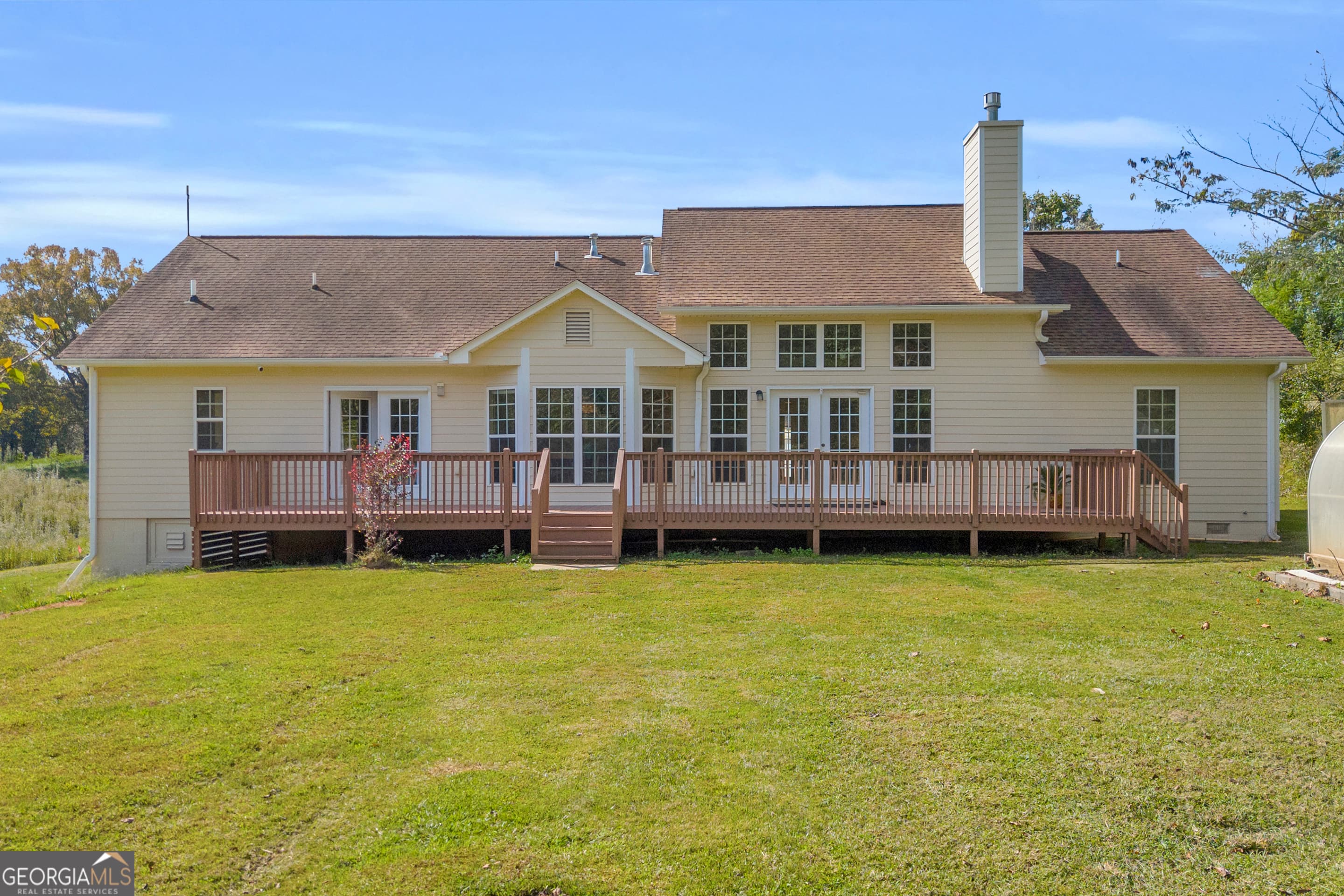 438 Turner Rd — photo 2