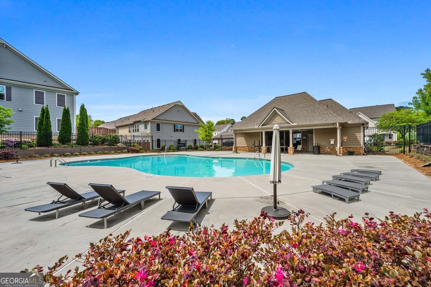 525 Coral St — photo 23