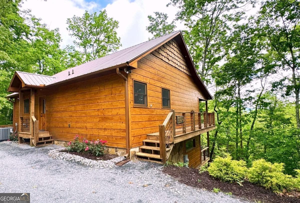 108 Crabapple Ln — photo 1