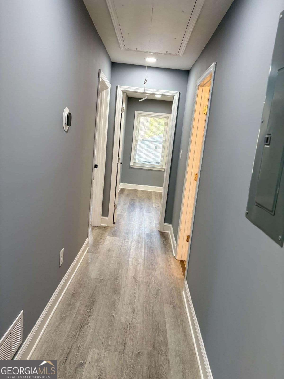 1546 Alverado Way — photo 2