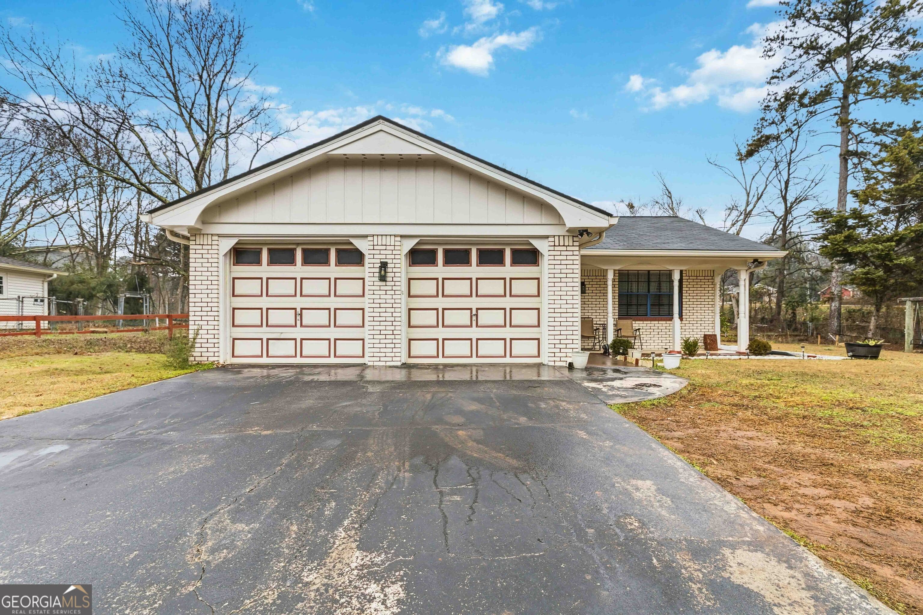 1677 Ridgeview Nw Dr — photo 1