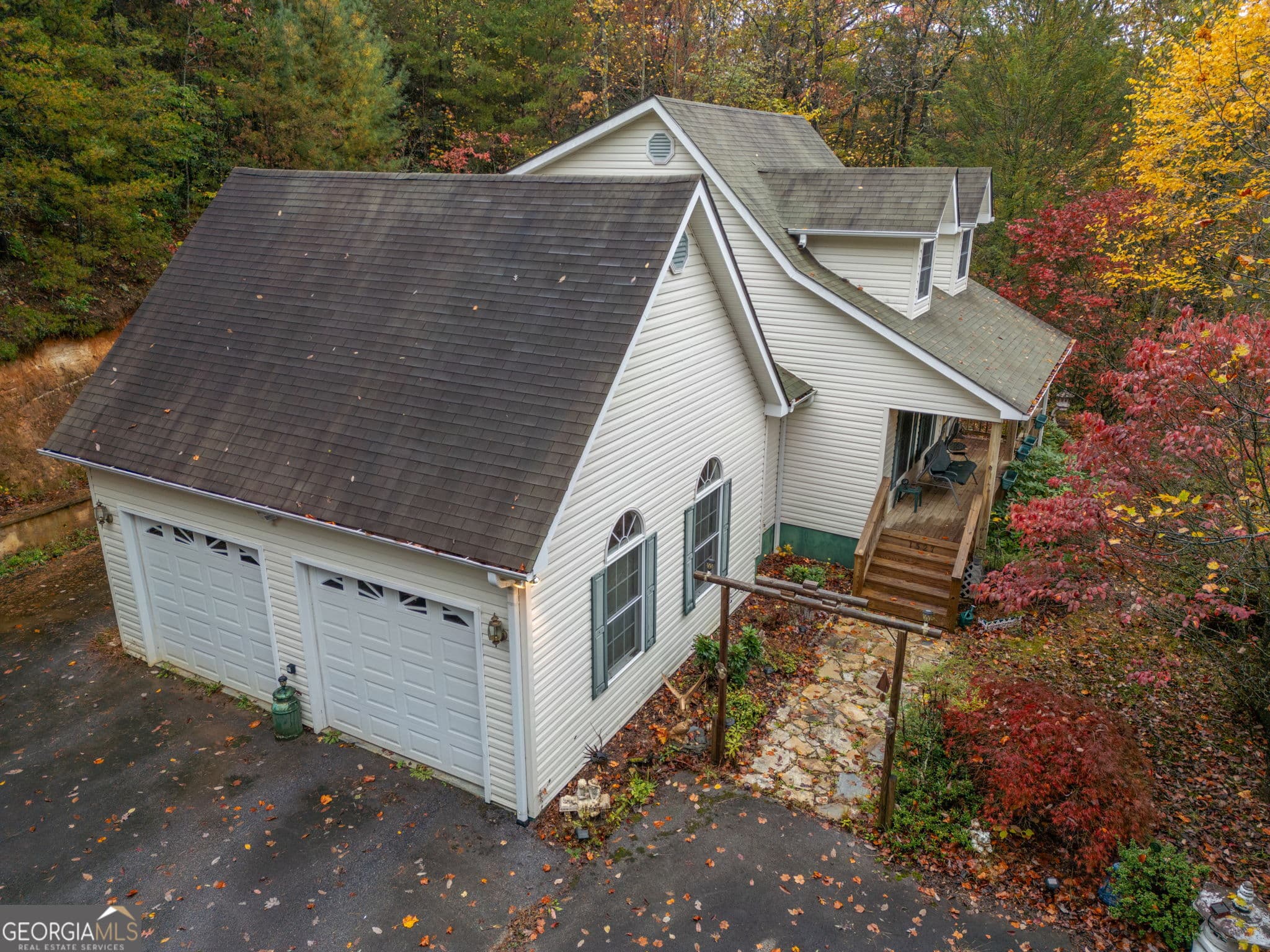 1327 Pinnacle Dr — photo 1