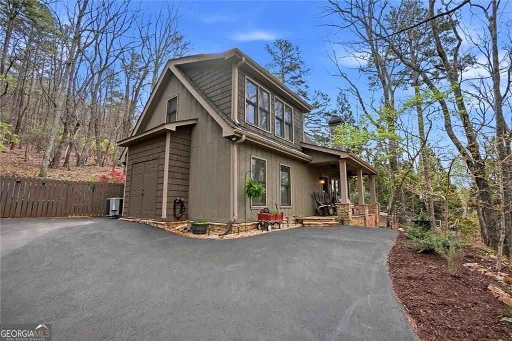 31 Wild Ginger Circle — photo 2