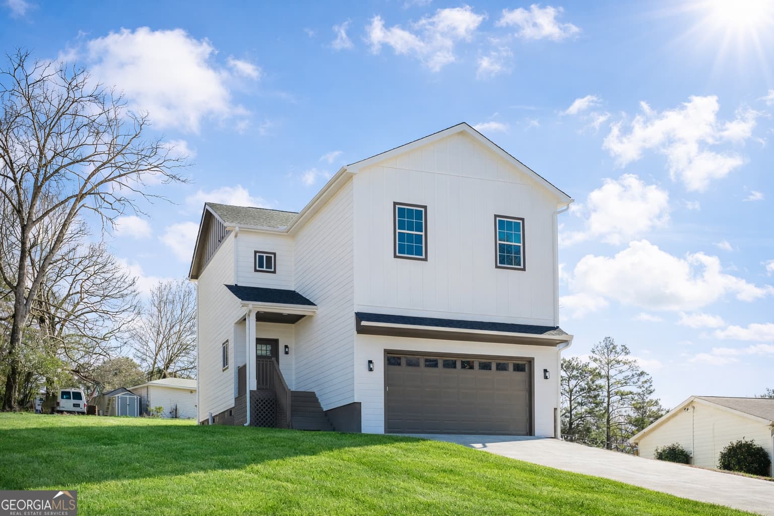 112 Neal Ave — photo 1