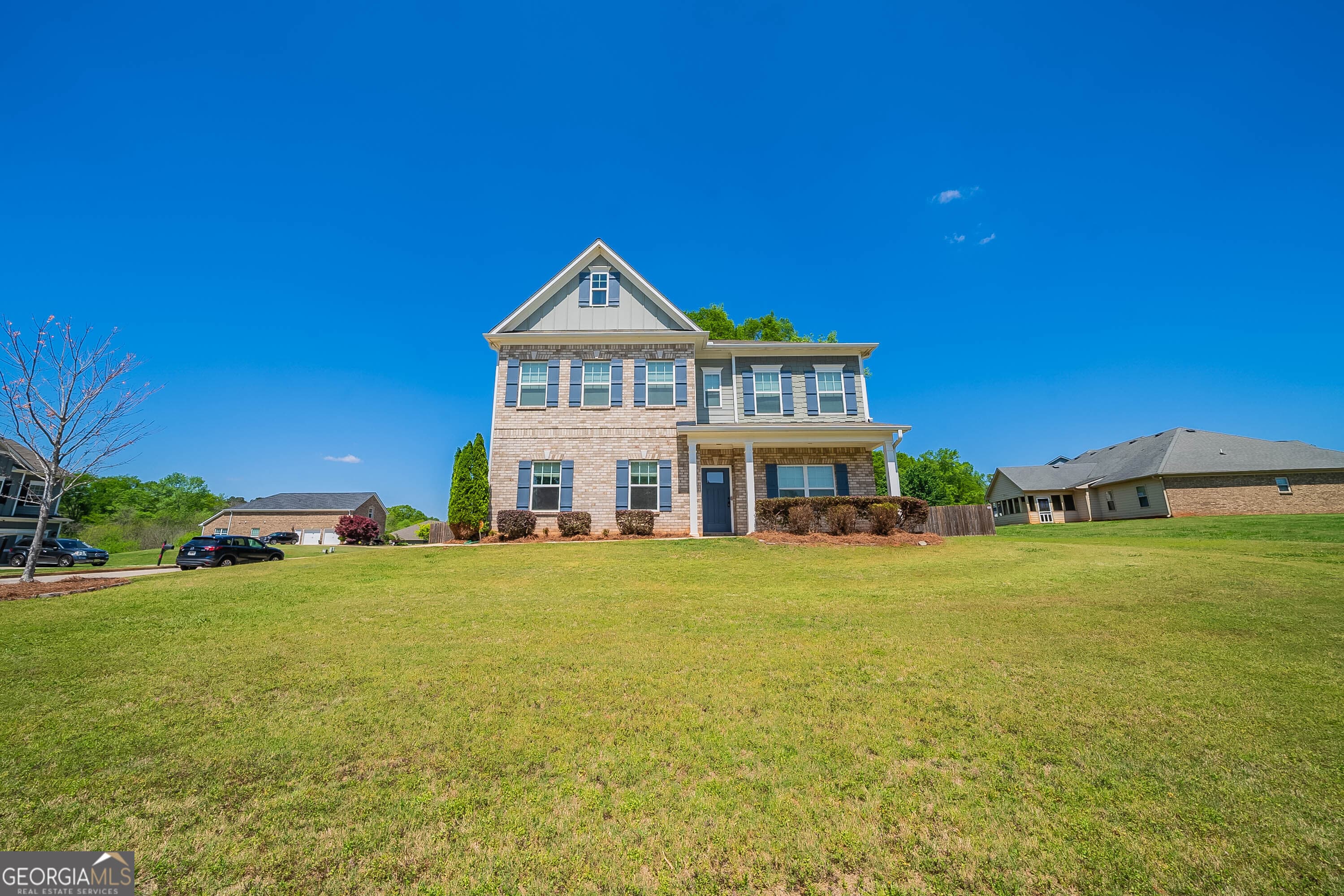 10 Edgewater Ct — photo 1