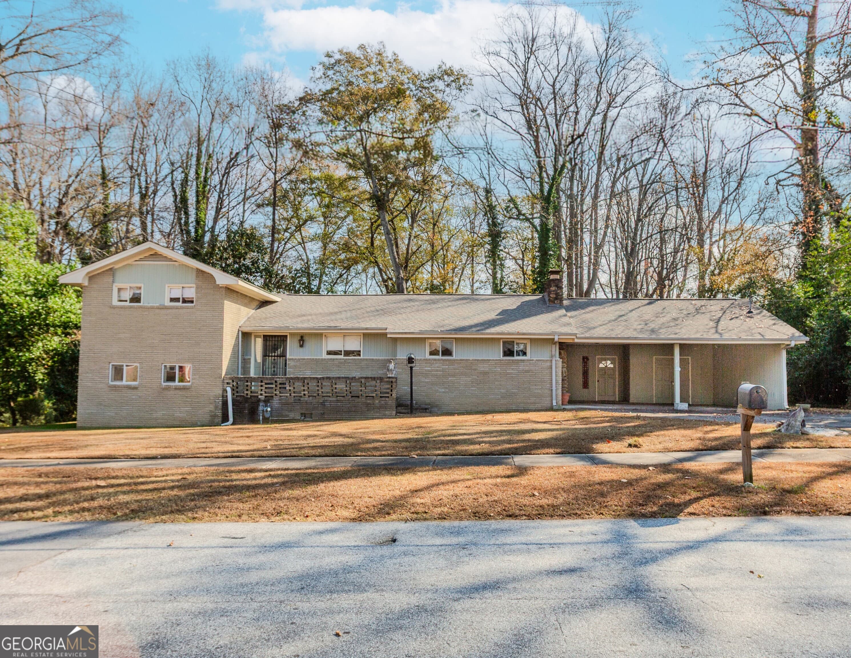 253 3rd Ave — photo 2