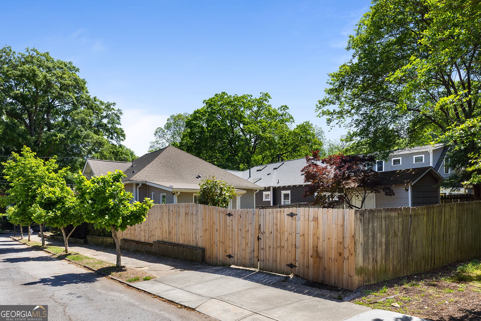 320 Ferguson Ne St — photo 28