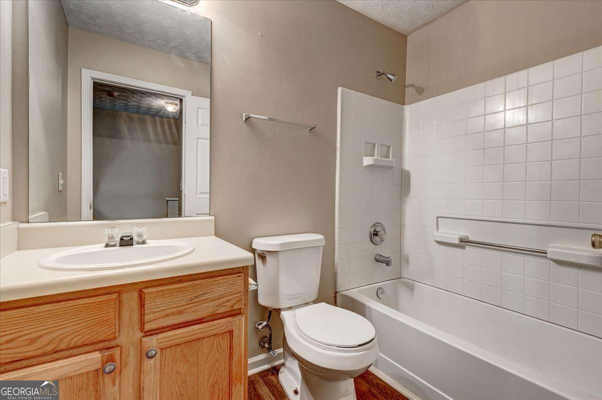 2289 Strathmoor Manor Dr — photo 2