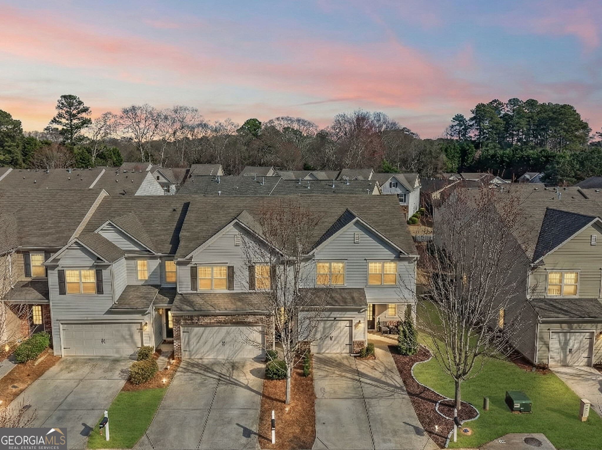 2850 Maple Park Pl — photo 2