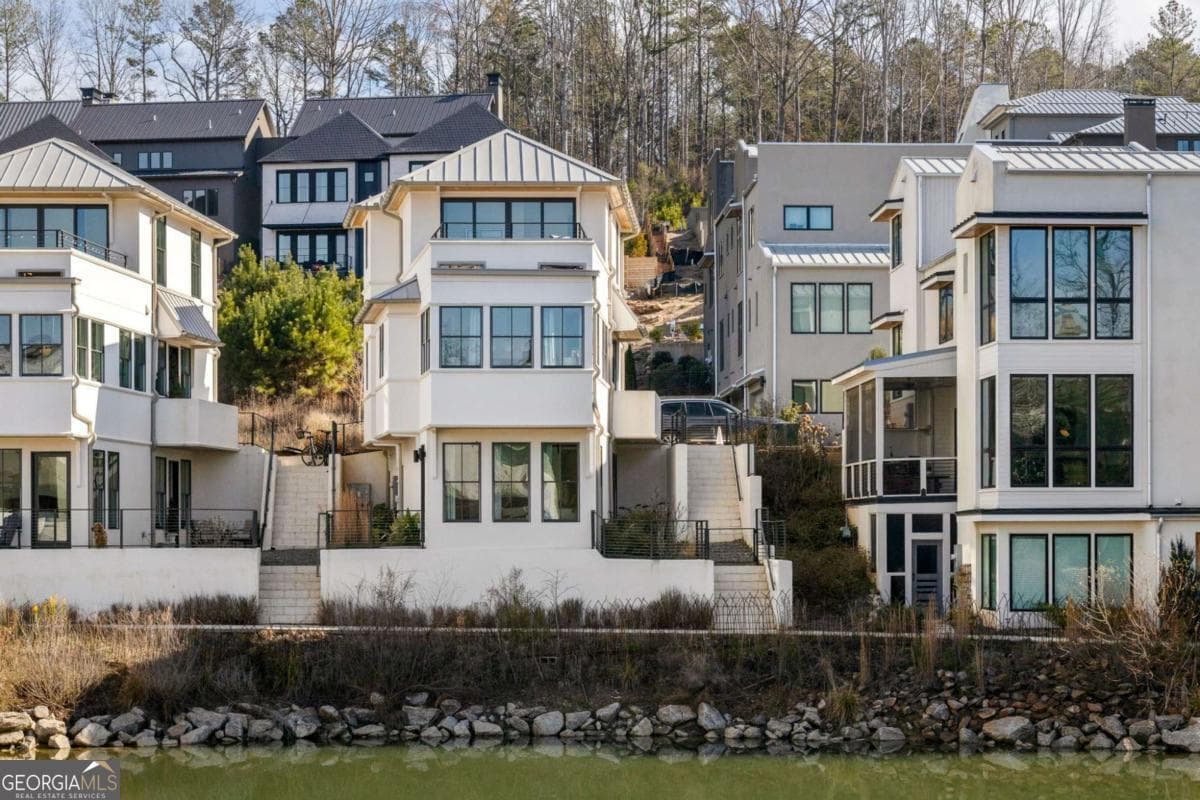 1200 Mado Loop — photo 1