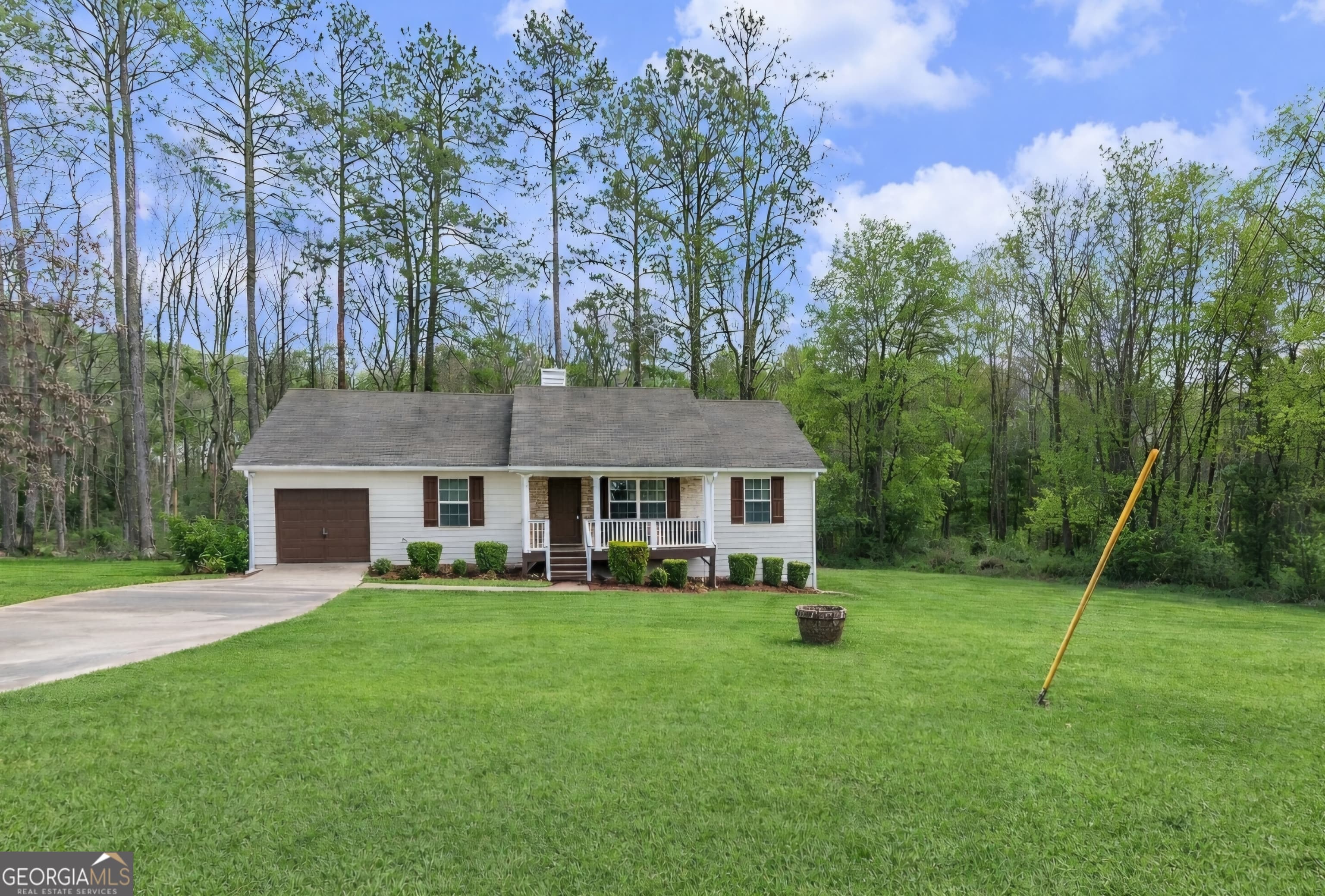 405 Azalea Dr — photo 1