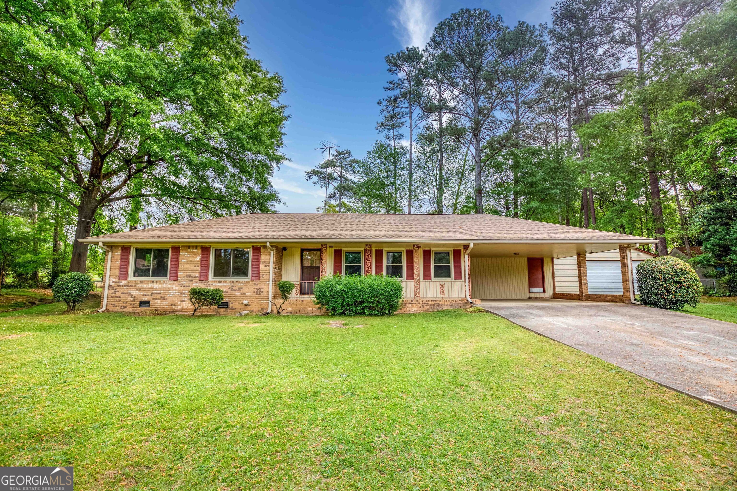 1660 Maple Se Ct — photo 1