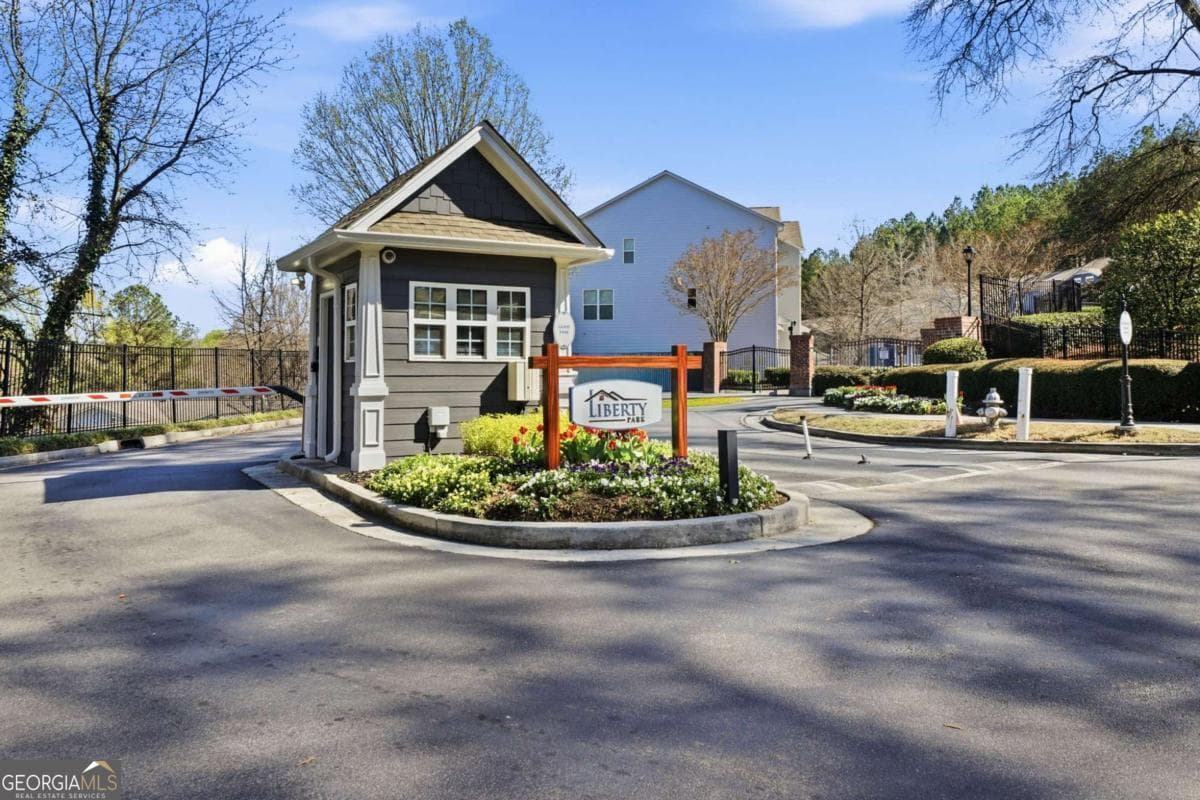 1129 Liberty Nw Parkway — photo 39