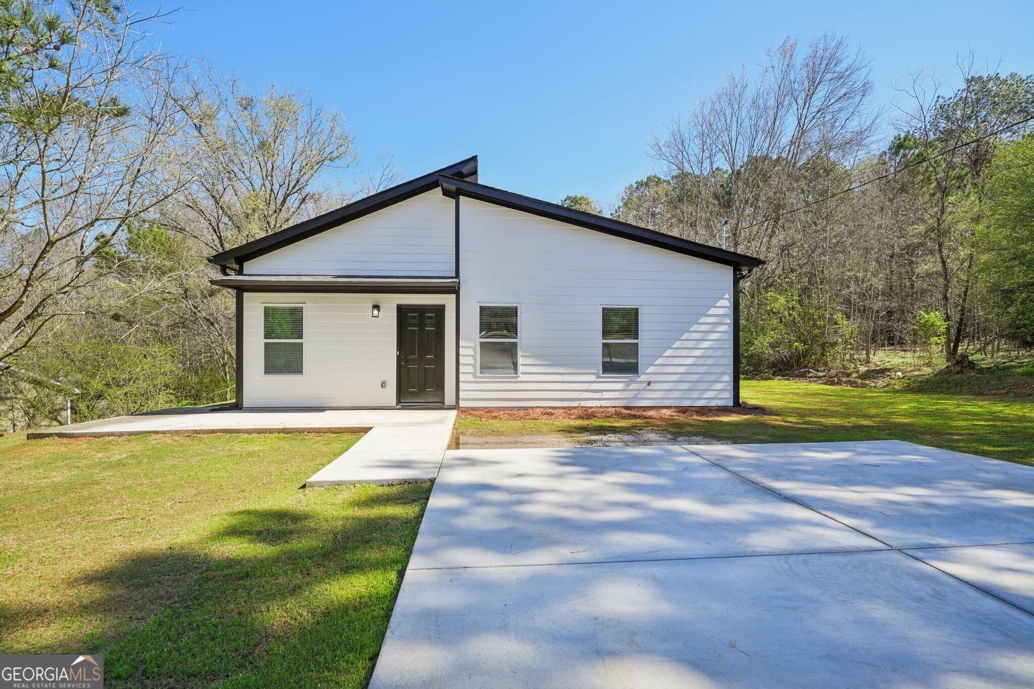 140 Loblolly Dr — photo 1