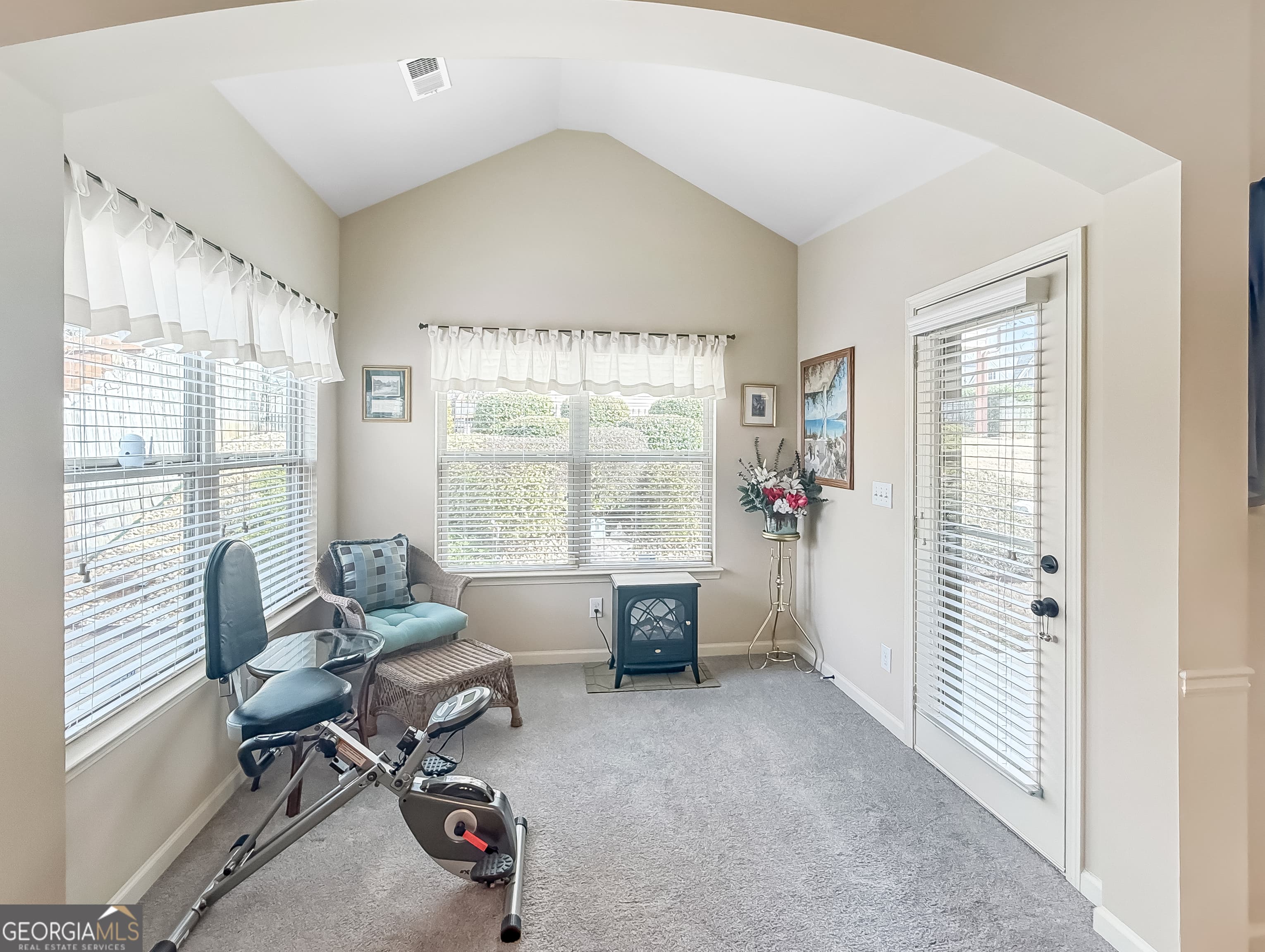 103 Camden Rd — photo 23