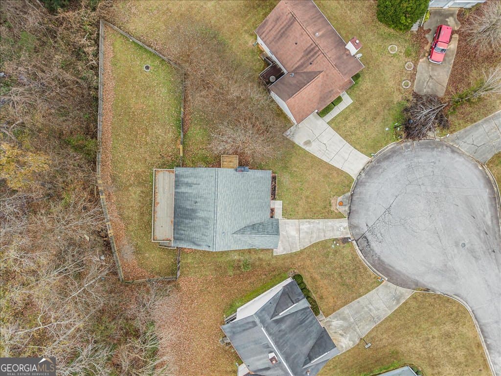 5781 Creekside Dr — photo 2