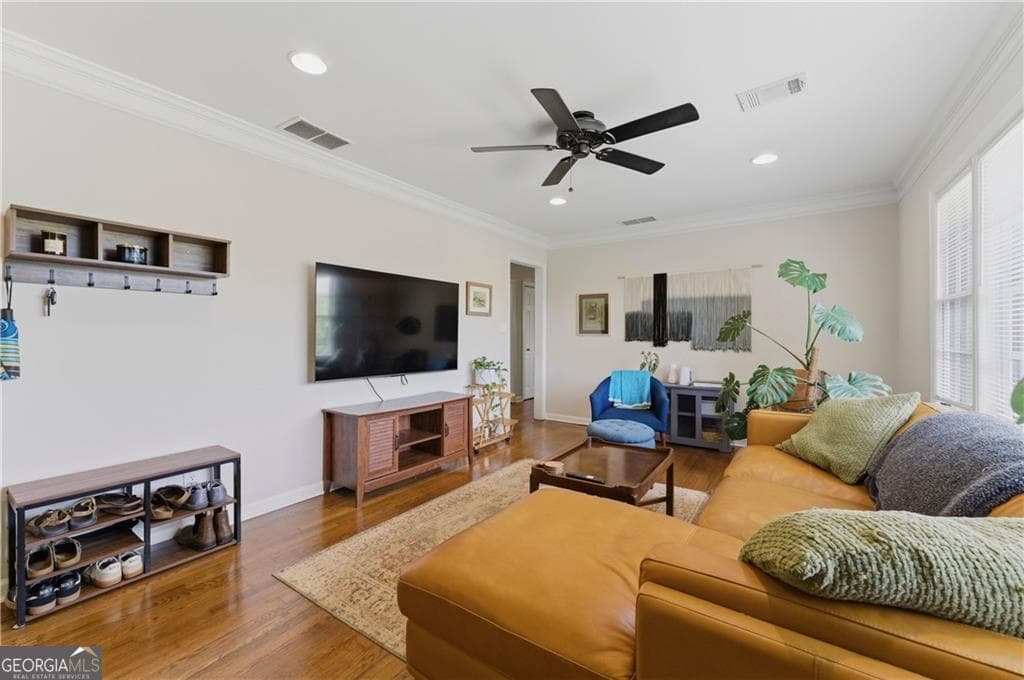 1859 Winthrop Se Dr — photo 2