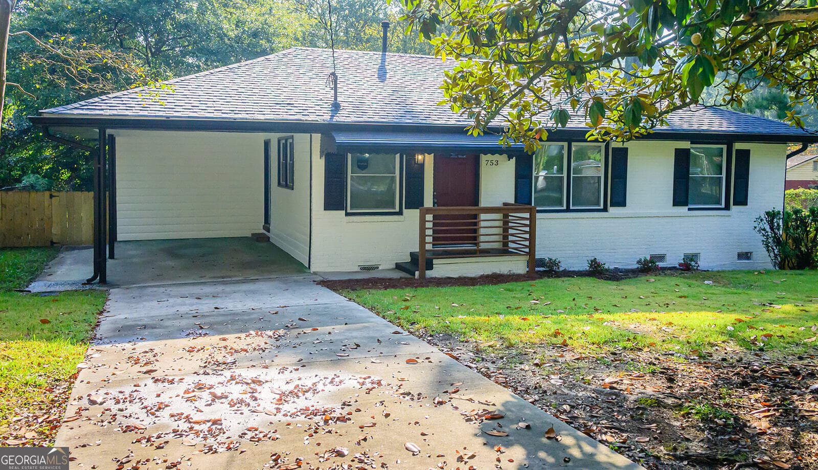 753 Commodore Nw Dr — photo 2