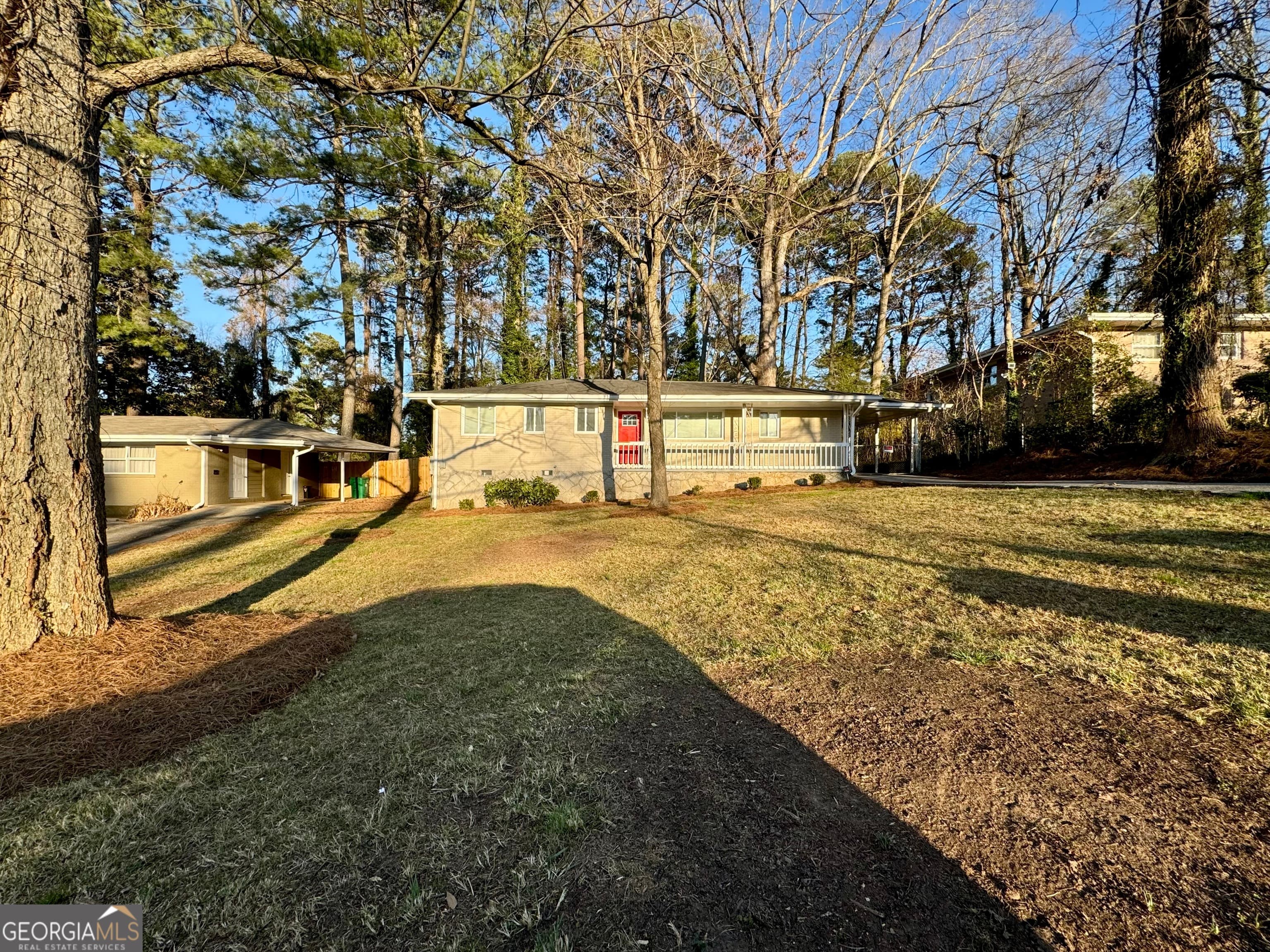 1380 Margarette Dr — photo 2