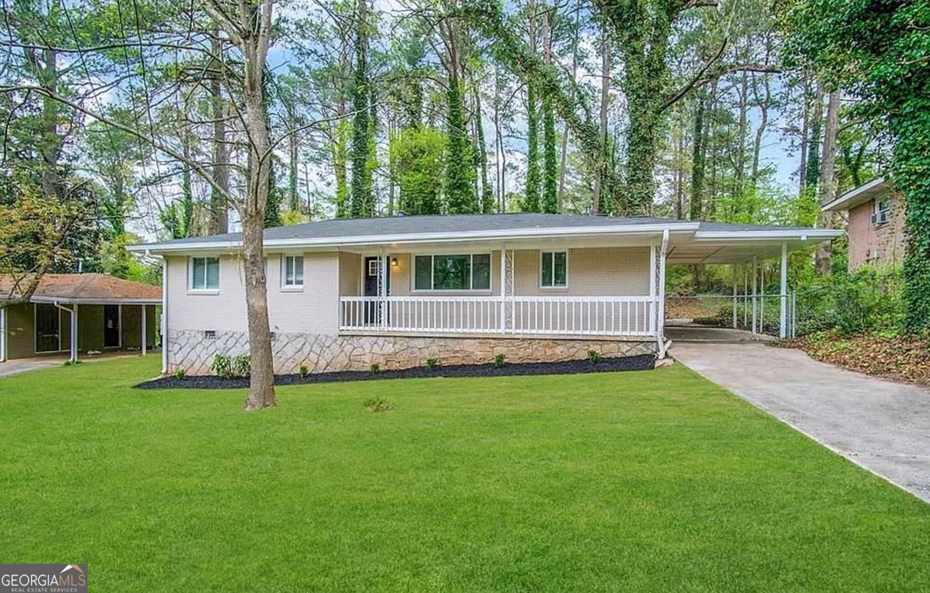 1380 Margarette Dr — photo 1