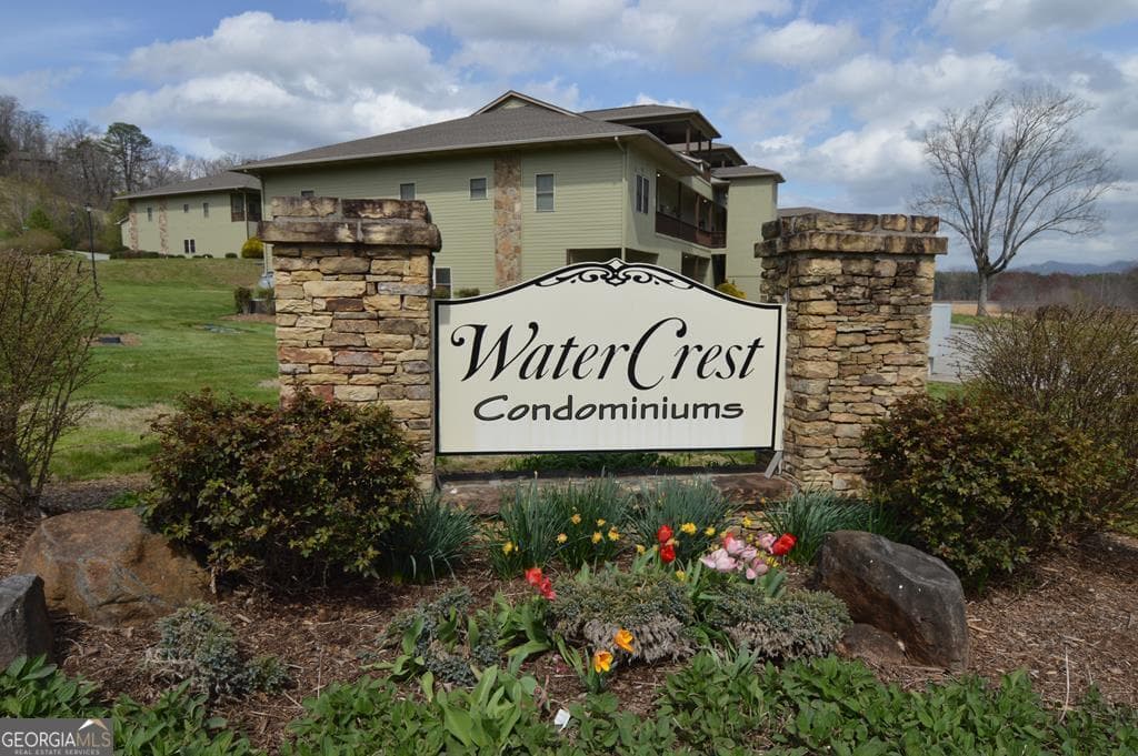 1647 Lakeview Dr H — photo 1