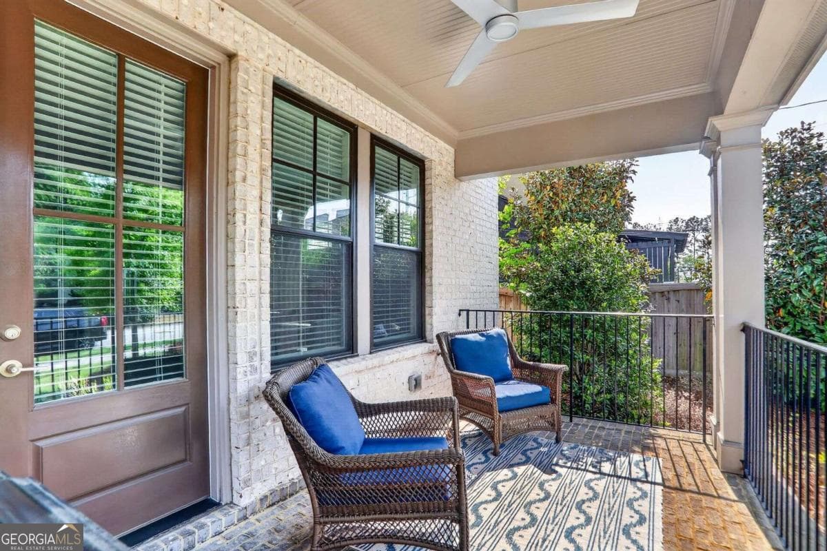 1307 Markham Rd — photo 2