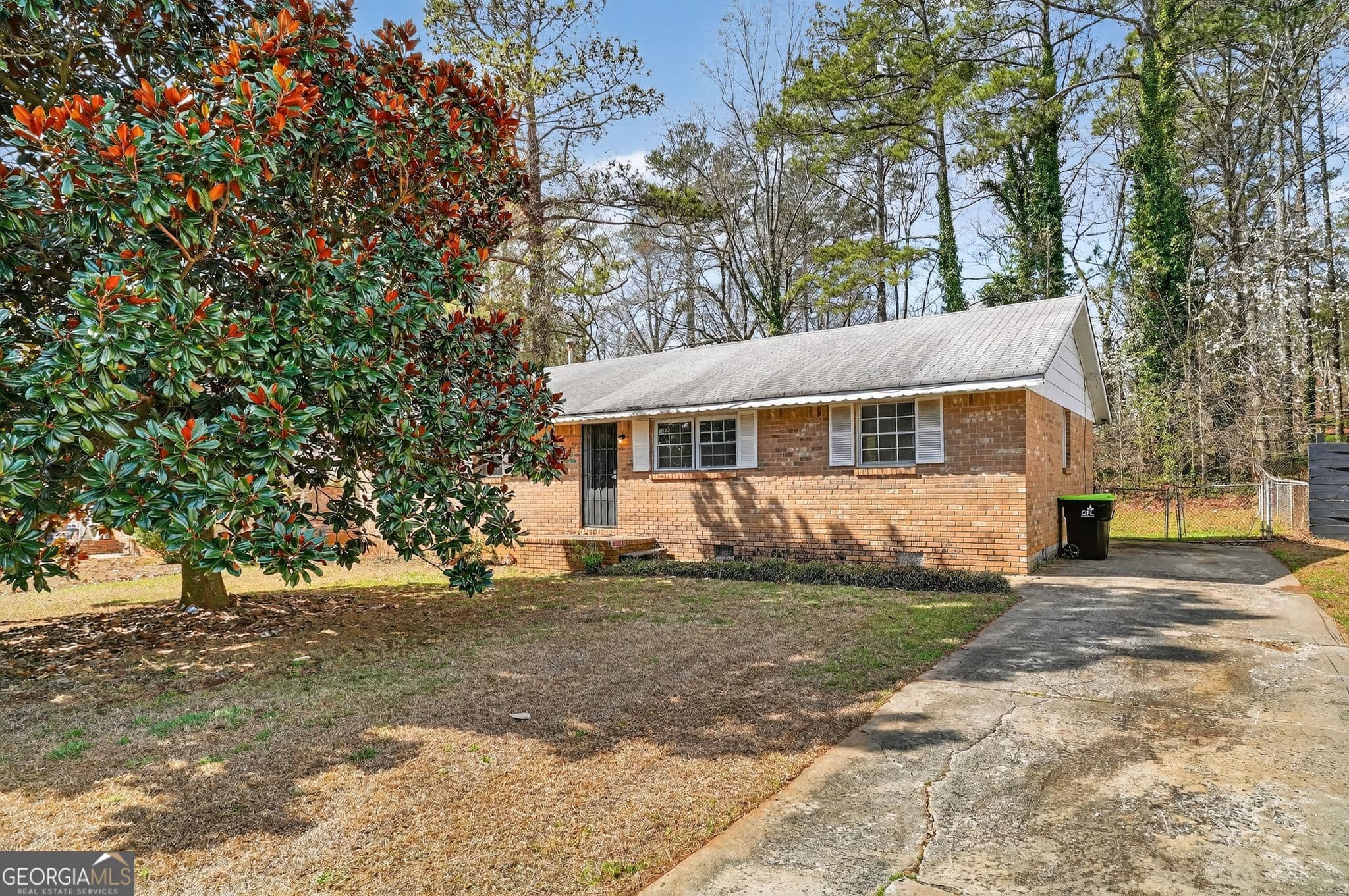 8955 Yarmouth Dr — photo 1