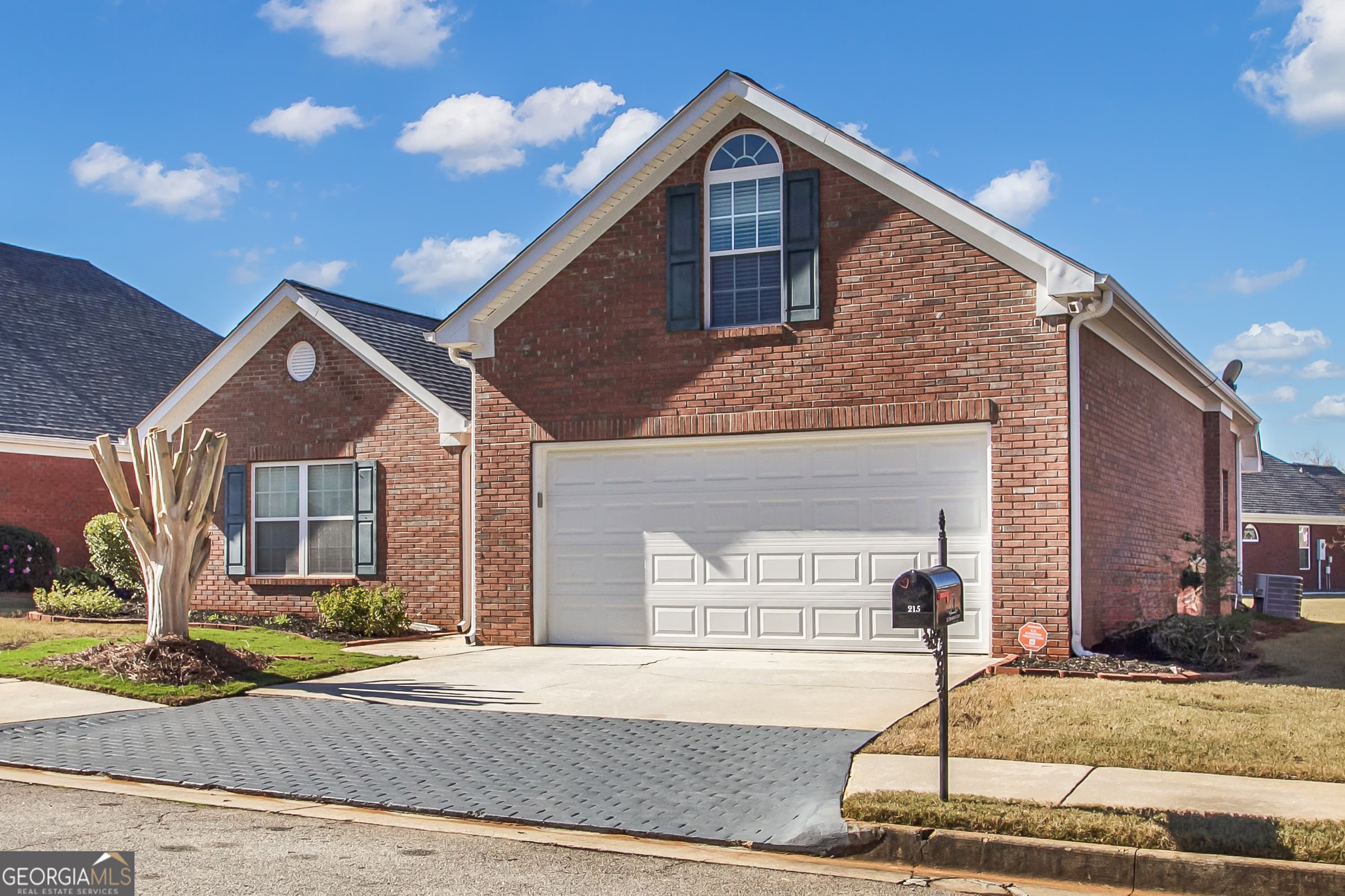 215 Prominent Loop — photo 2