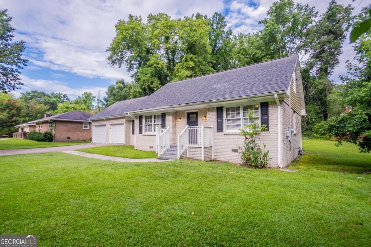 542 Hasty Dr — photo 2