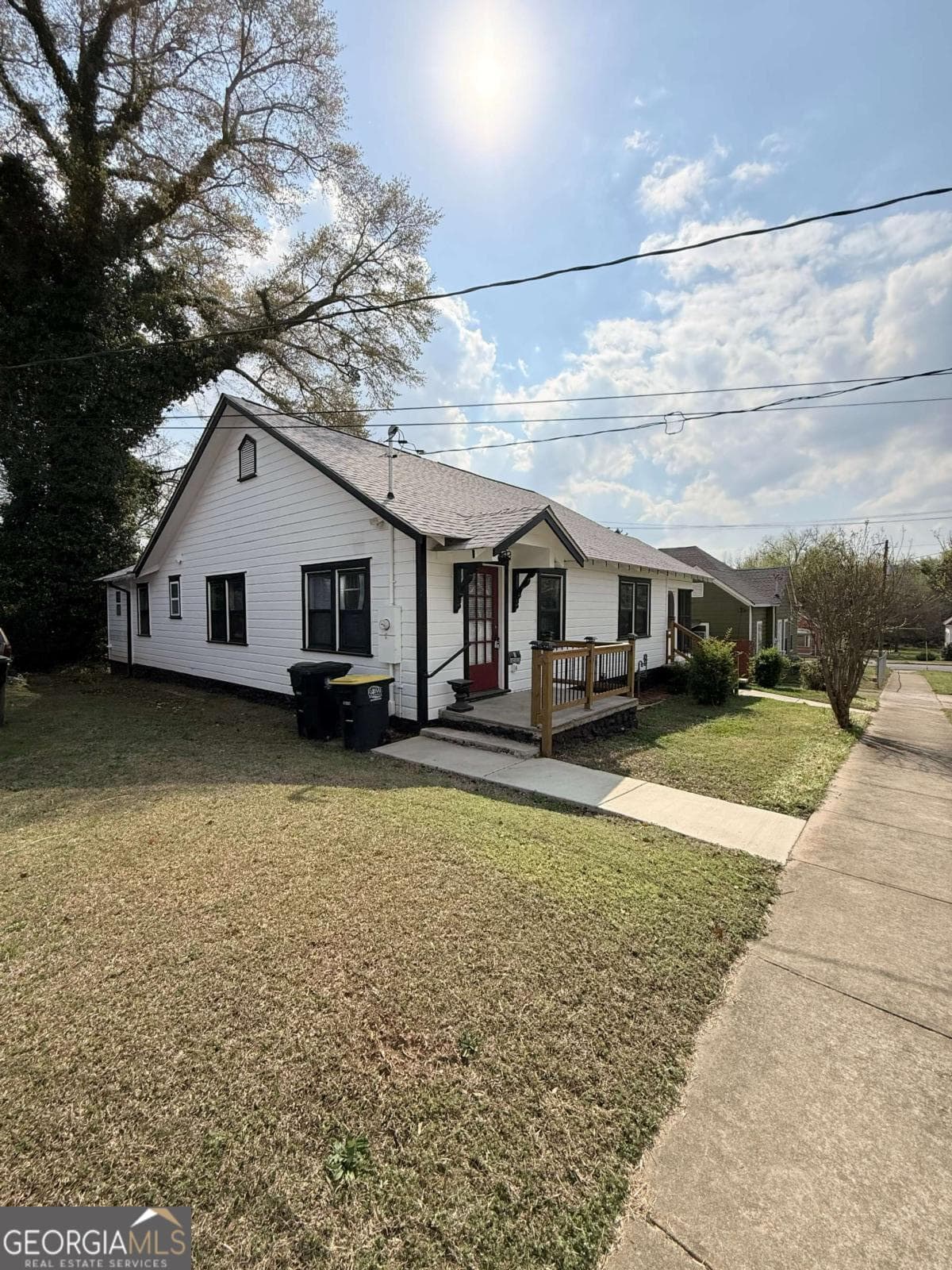 2 E 10th Sw St — photo 1