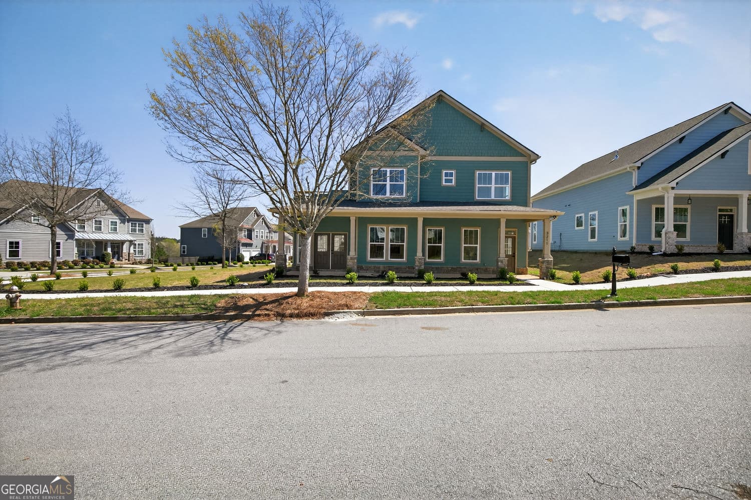 3211 Bakewell St — photo 1