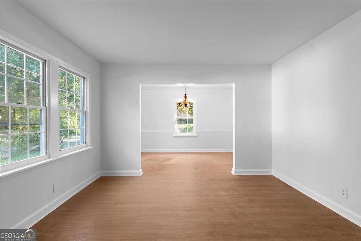 1347 Westmont Sw Rd — photo 2