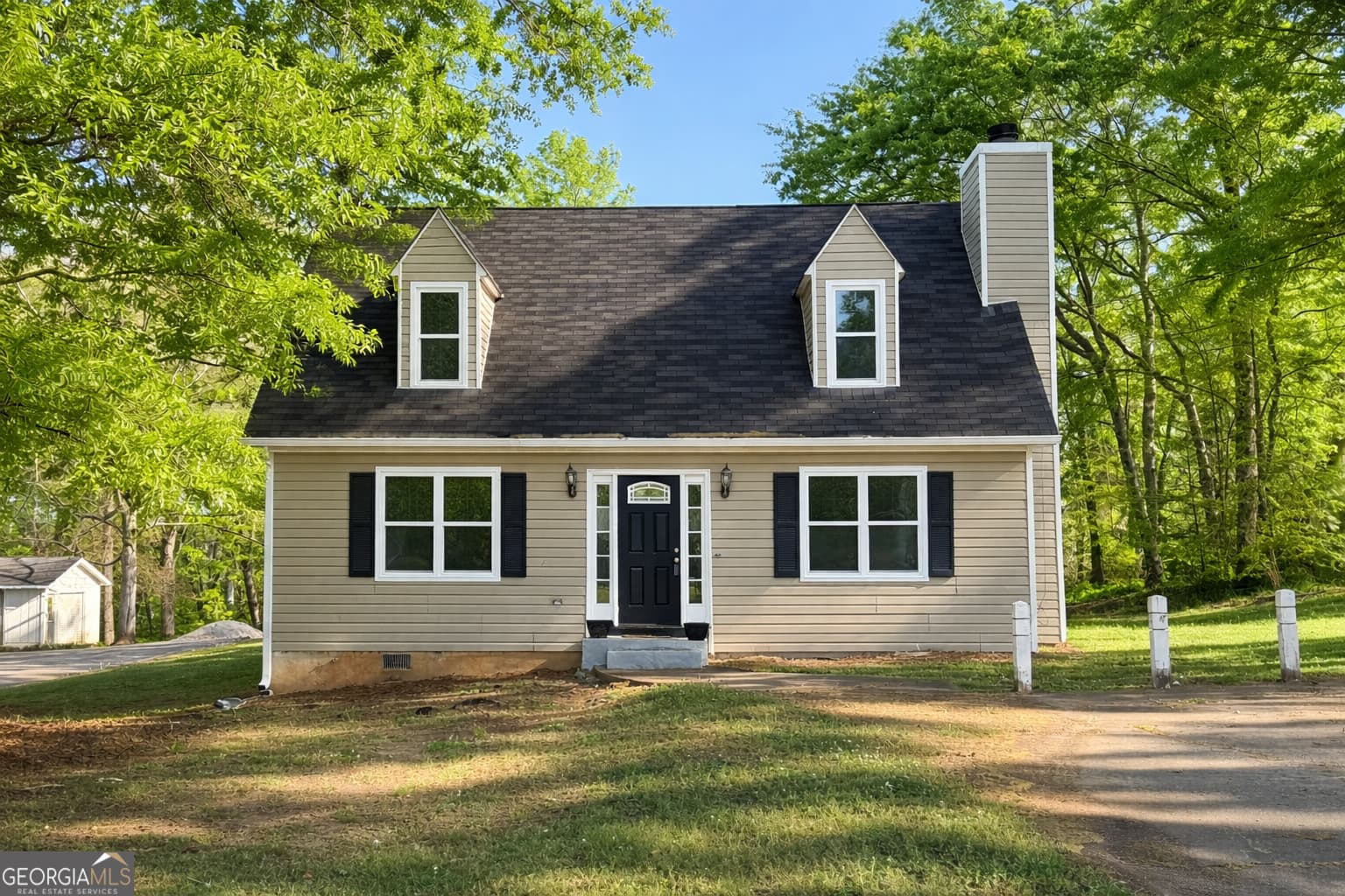 611a Seminole Dr — photo 1