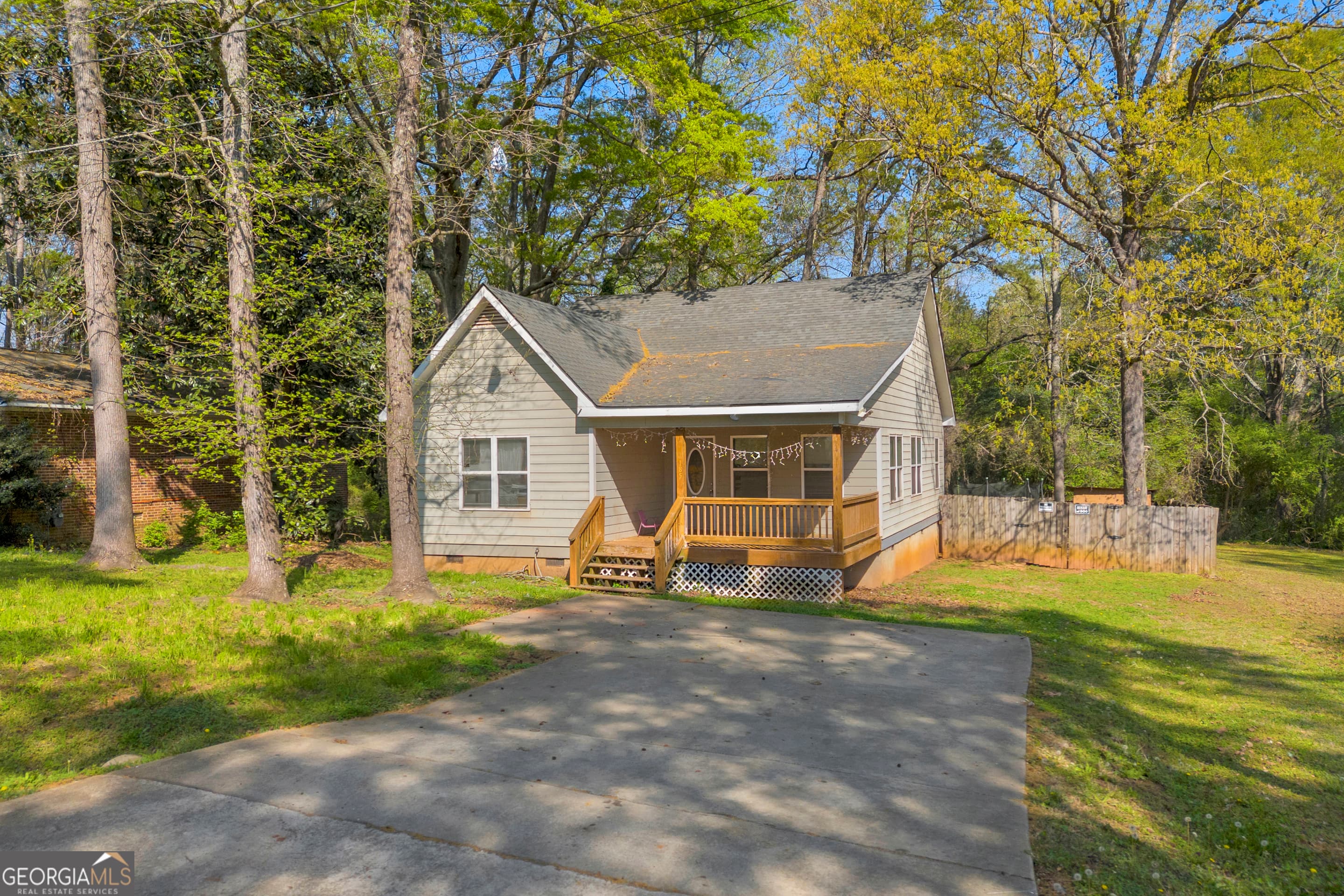 185 Garnet Ridge Dr — photo 2