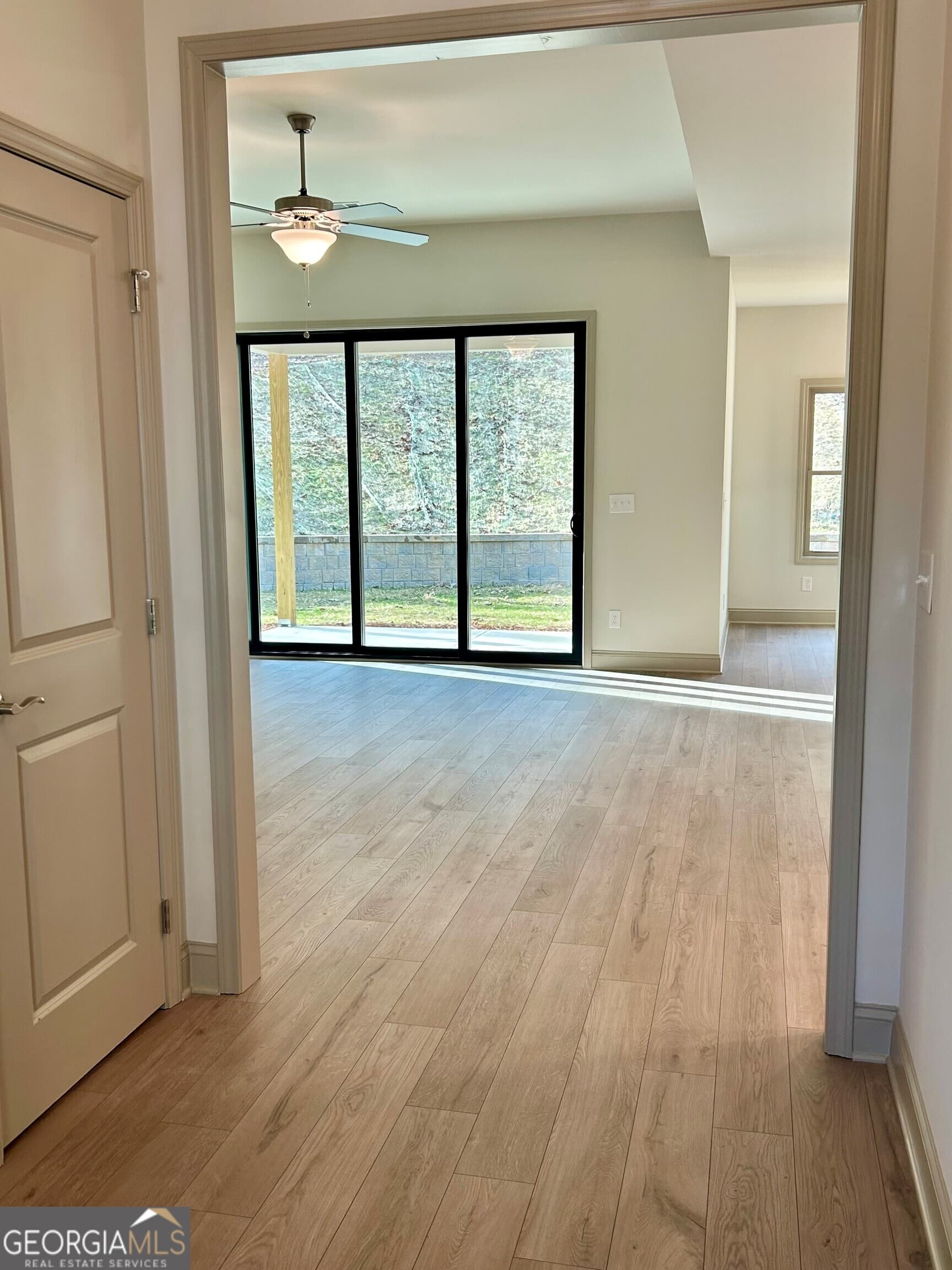 226 Chickasaw Dr — photo 2